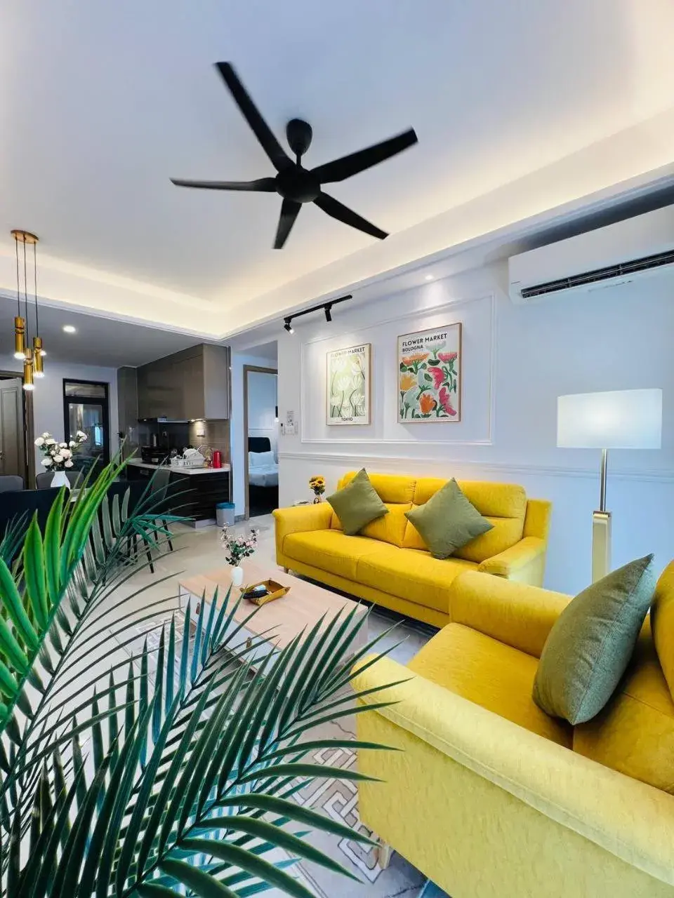 Three-Bedroom Apartment with Balcony in R&F Seine Region at ANJU Three-Bedroom Apartment with Balcony in R&F Seine Region at ANJU