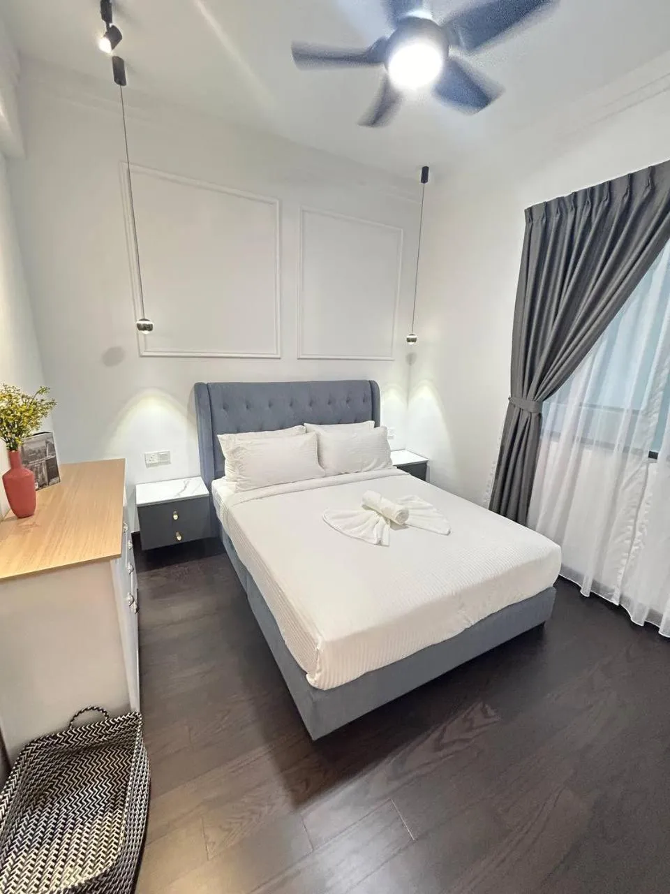 Bed in R&F Seine Region by ANJU