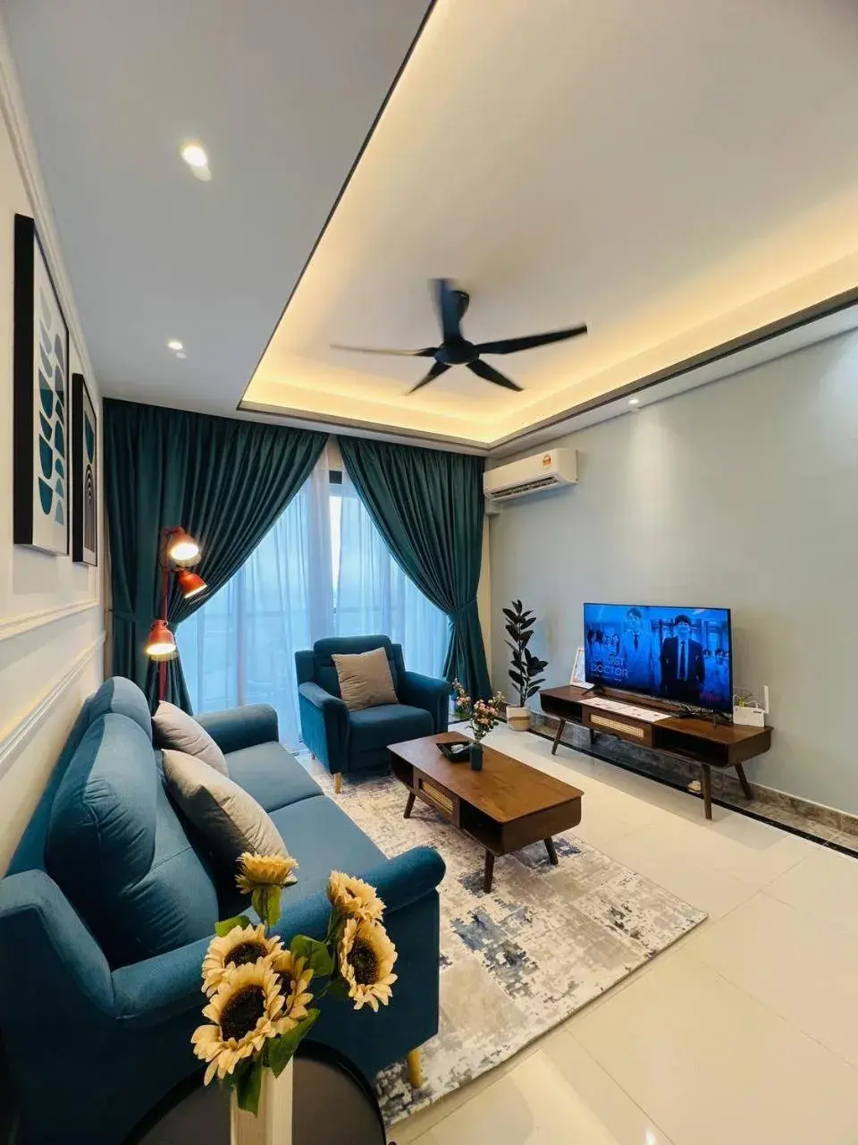 Two-Bedroom Apartment with Balcony and Sea View in R&F Seine Region at ANJU Two-Bedroom Apartment with Balcony and Sea View in R&F Seine Region at ANJU