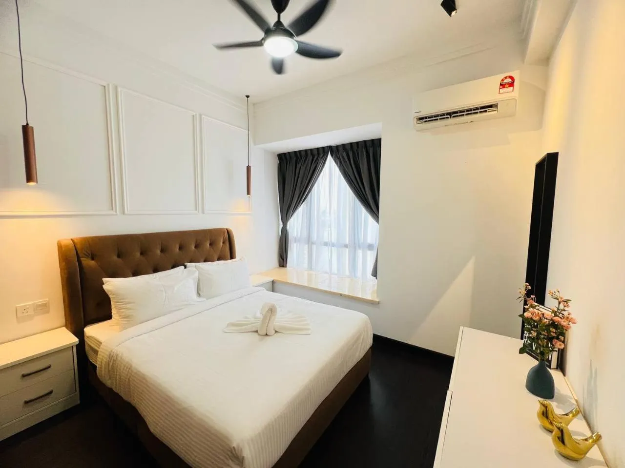 Bed in R&F Seine Region by ANJU