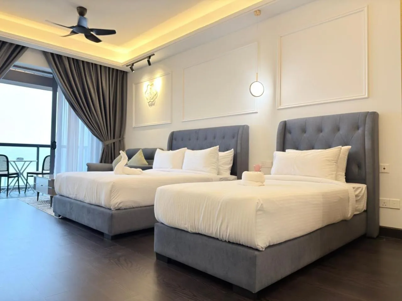 Bed in R&F Seine Region by ANJU