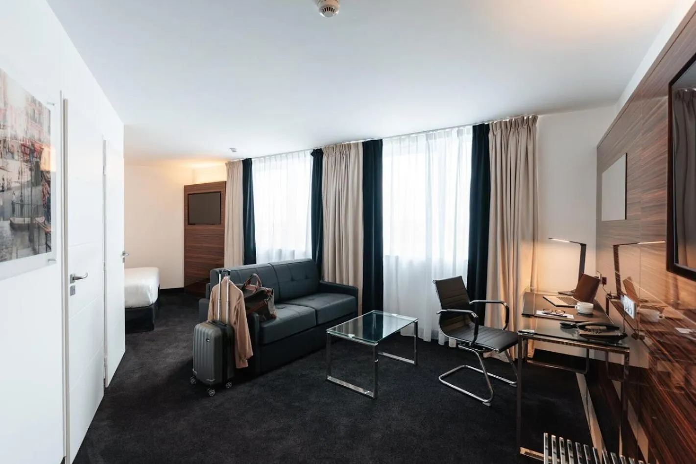 Living room in Westotel Taverny - Paris Val-d'Oise