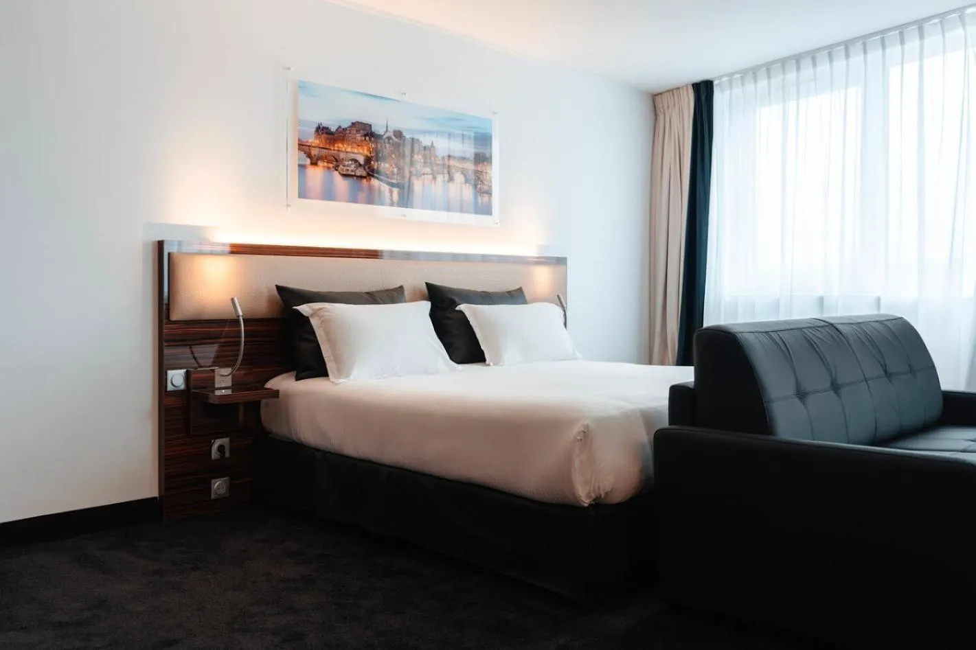 Photo of the whole room, Bed in Westotel Taverny - Paris Val-d'Oise