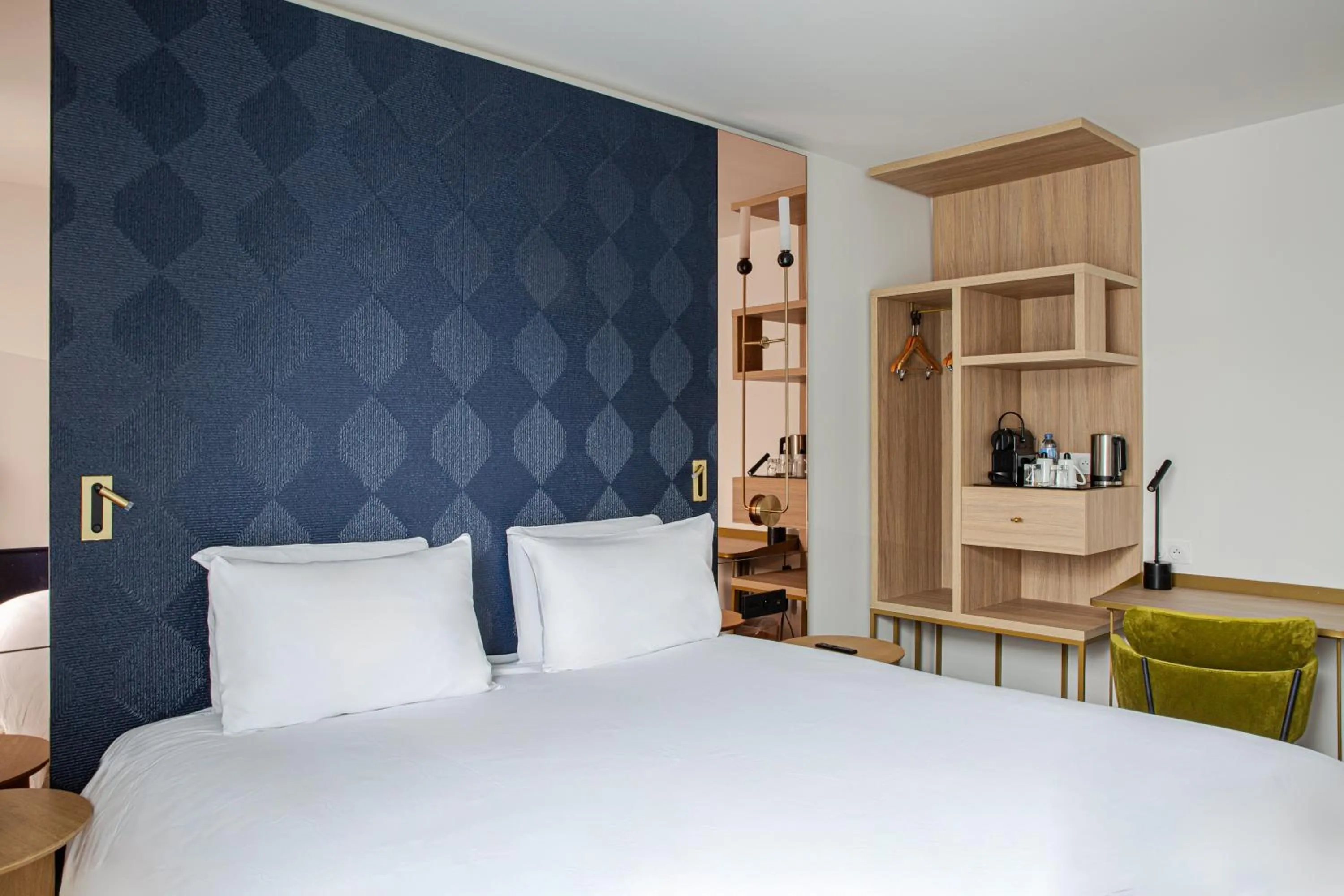 Photo of the whole room, Bed in Hôtel Kyriad Prestige Paris Asnieres