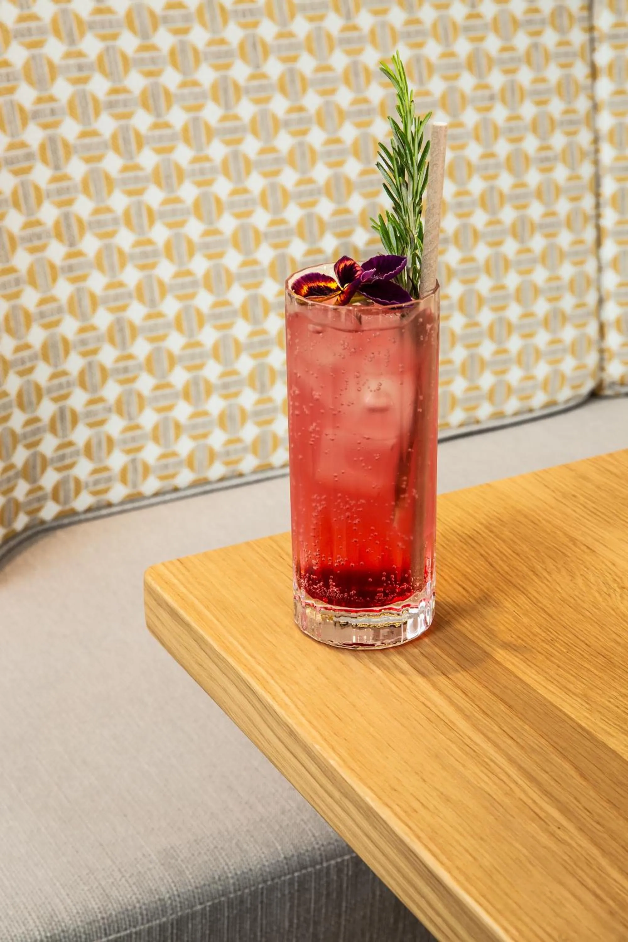 Lobby or reception in Hôtel Kyriad Prestige Paris Asnieres