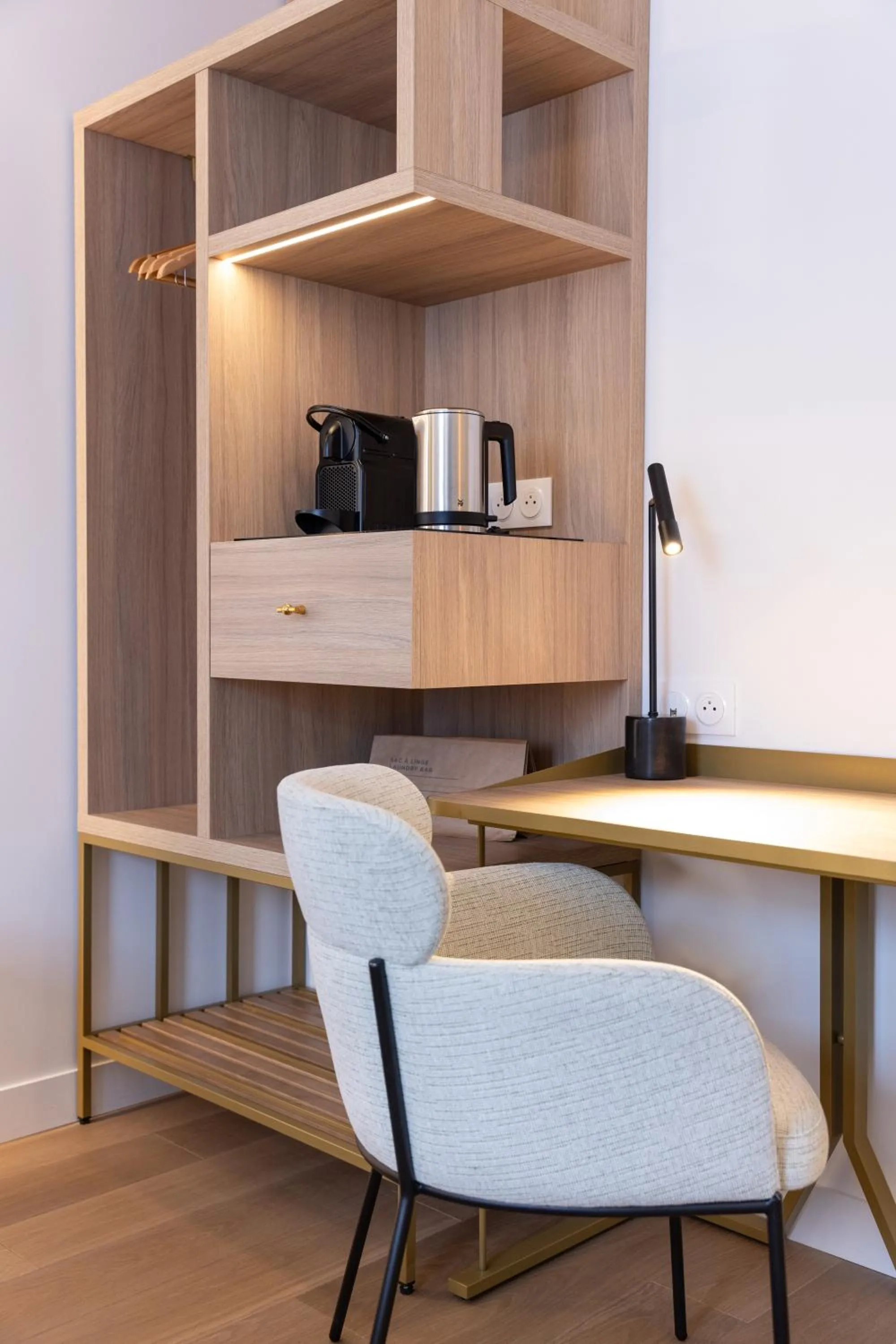 Coffee/tea facilities in Hôtel Kyriad Prestige Paris Asnieres