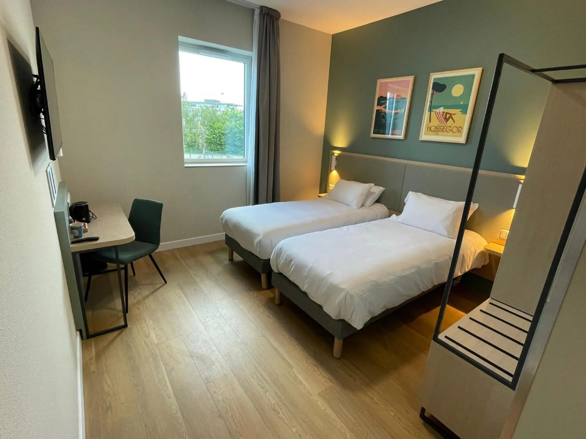 Photo of the whole room, Bed in Kyriad Limoges - Ester