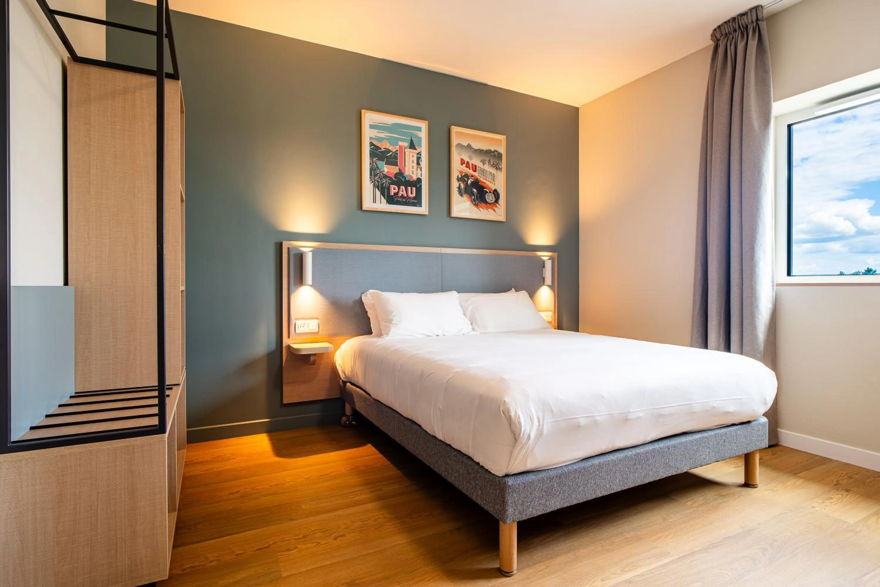 Bed in Kyriad Limoges - Ester