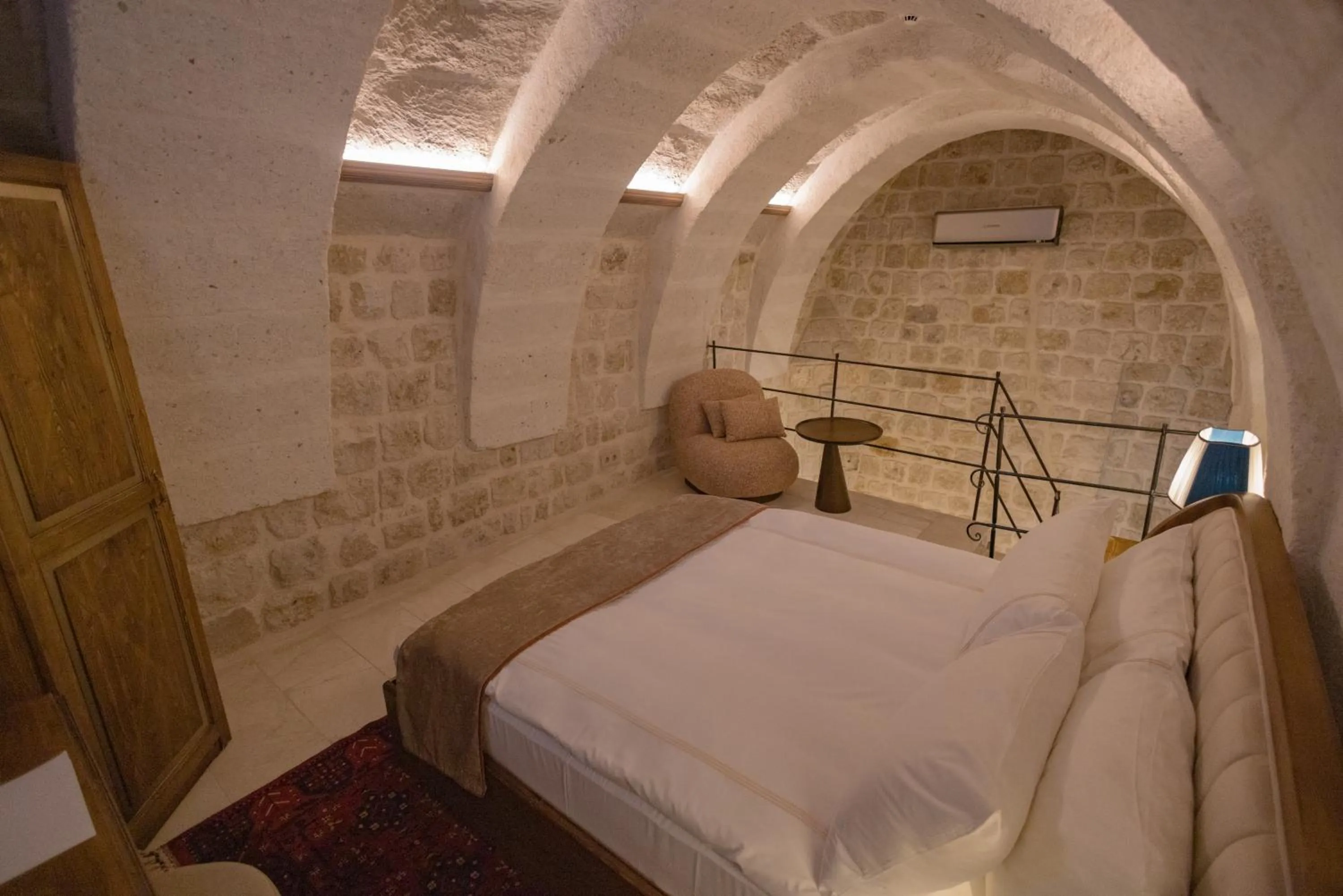 Bed in Via Regia Cappadocia Hotel