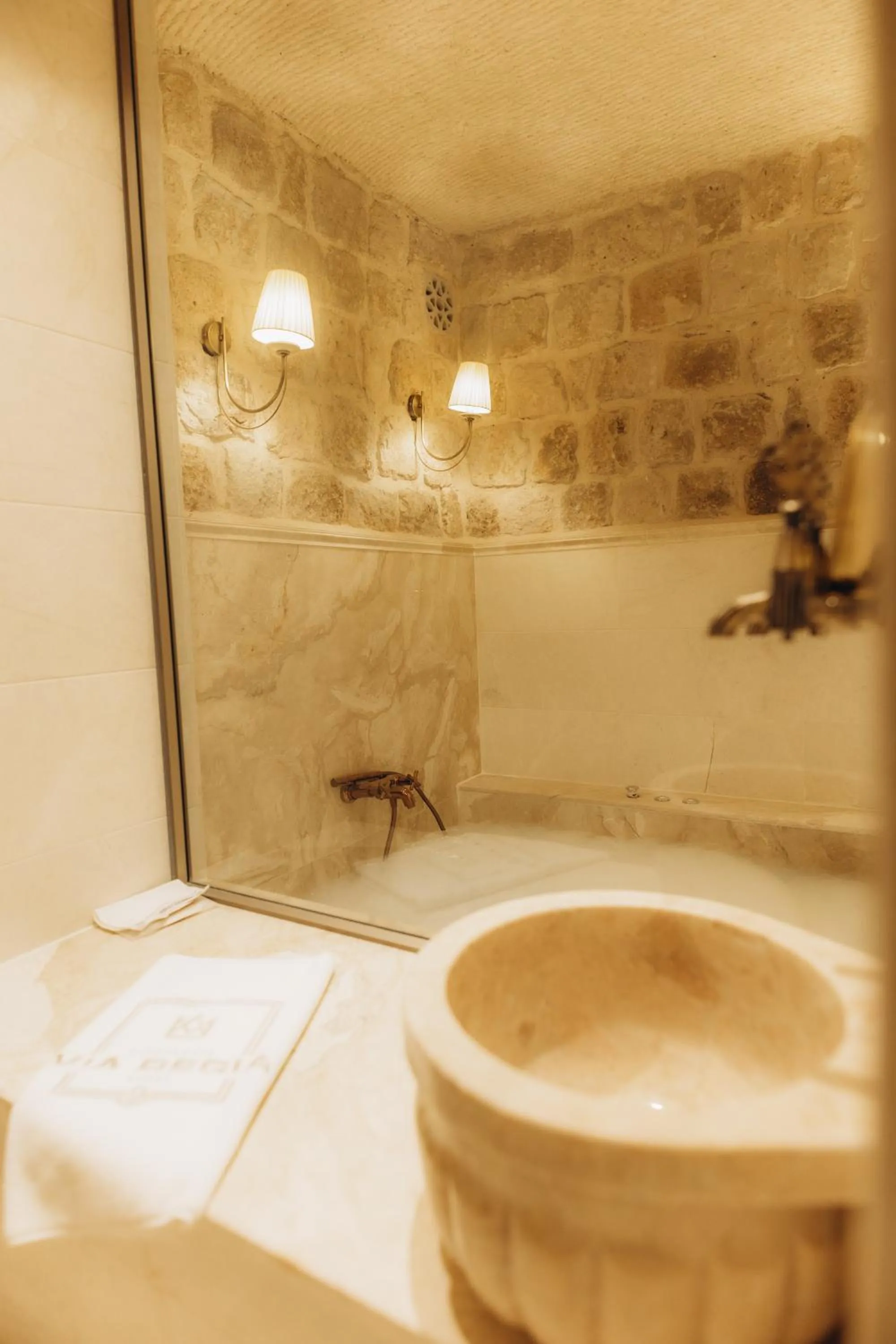 Shower in Via Regia Cappadocia Hotel