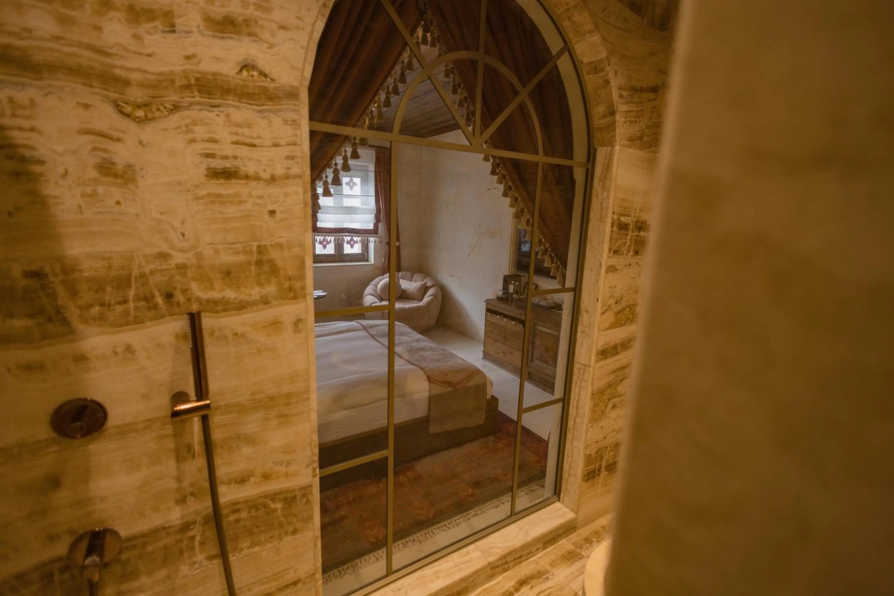 Bathroom, Bed in Via Regia Cappadocia Hotel