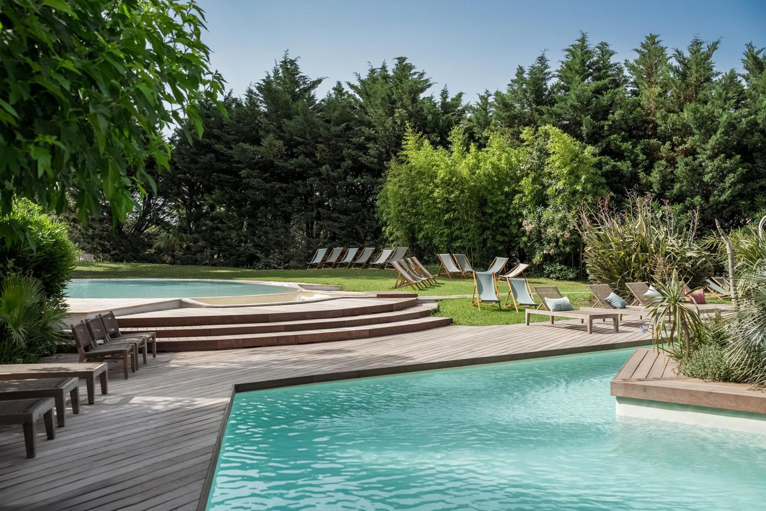 Swimming pool in Setclub Hôtel & Spa Aix-en-Provence