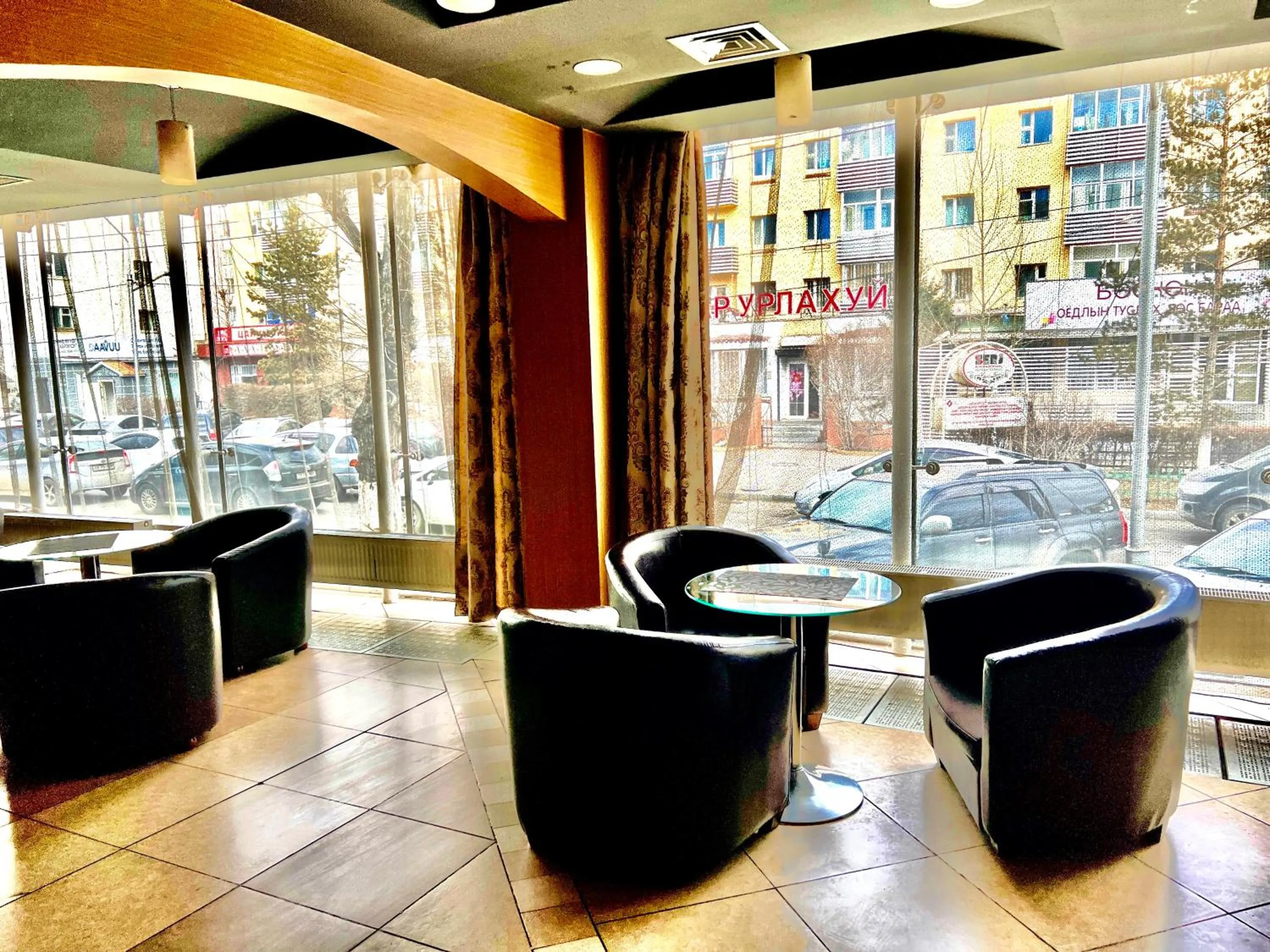 Lounge or bar in Kharaa Hotel & Restaurant