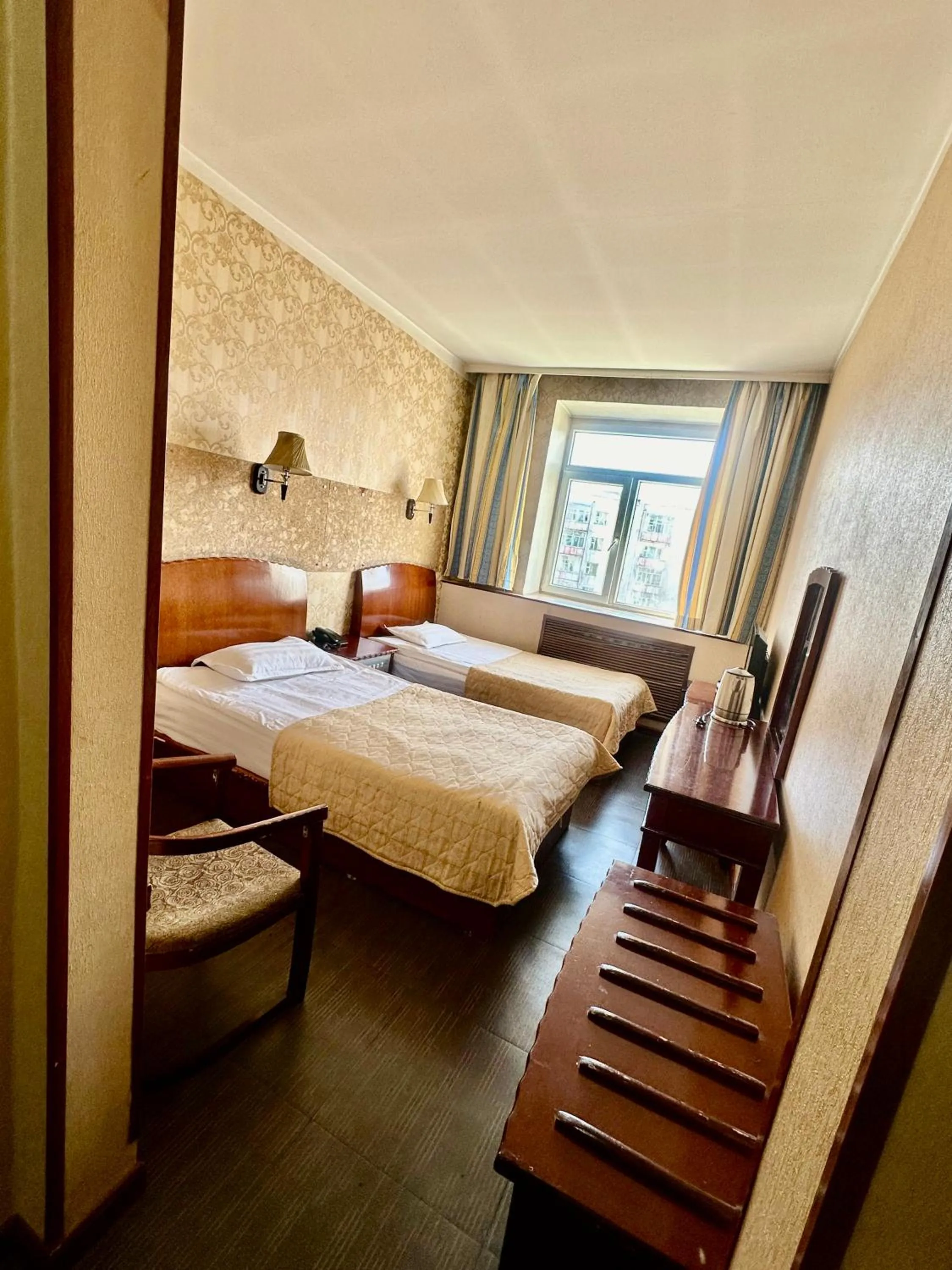 Bed in Kharaa Hotel & Restaurant