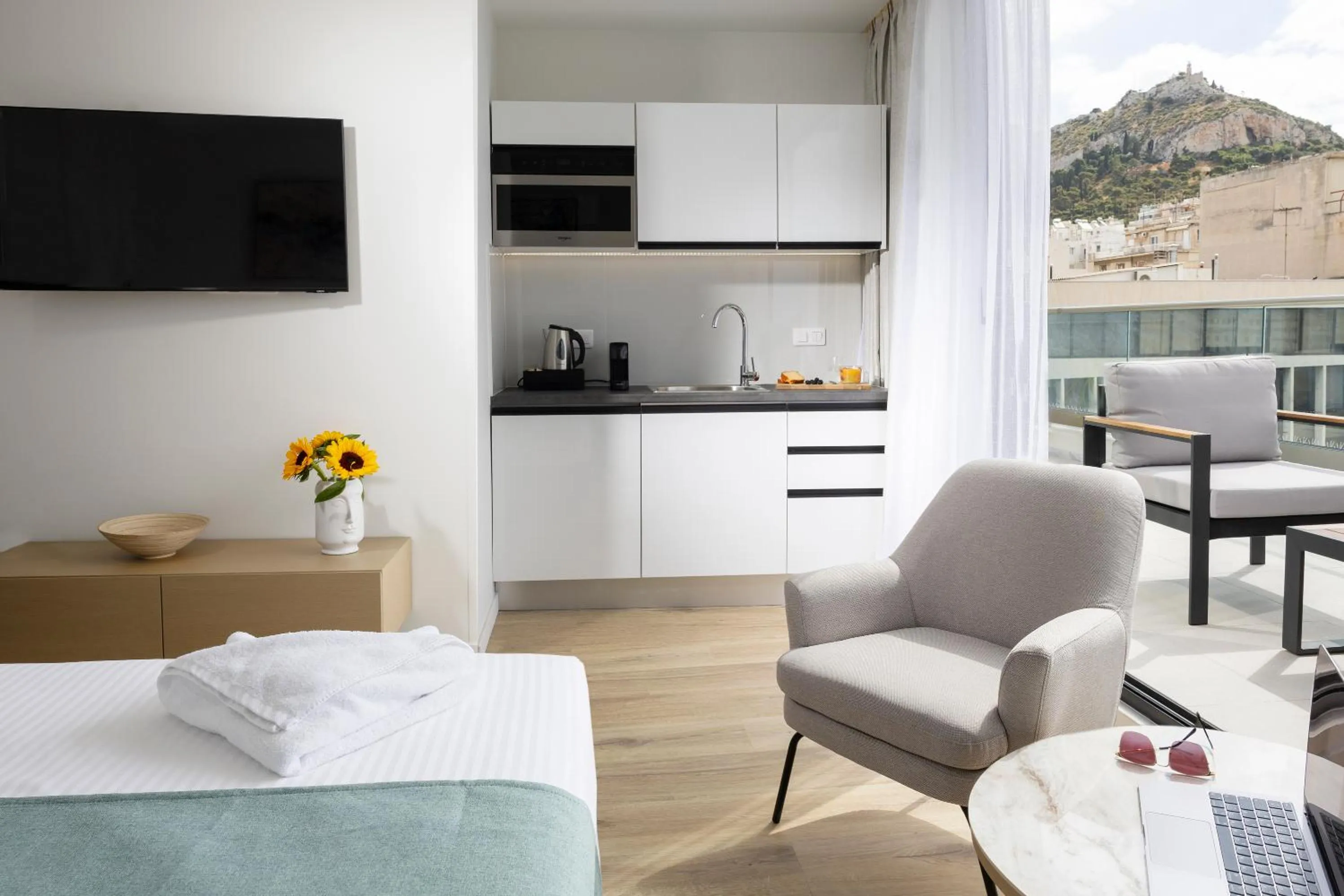 Coffee/tea facilities in Hestia - Asklipiou 9