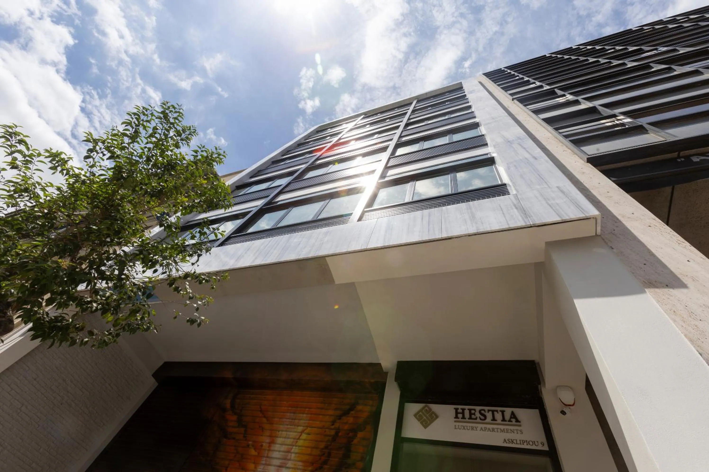 Property building in Hestia - Asklipiou 9