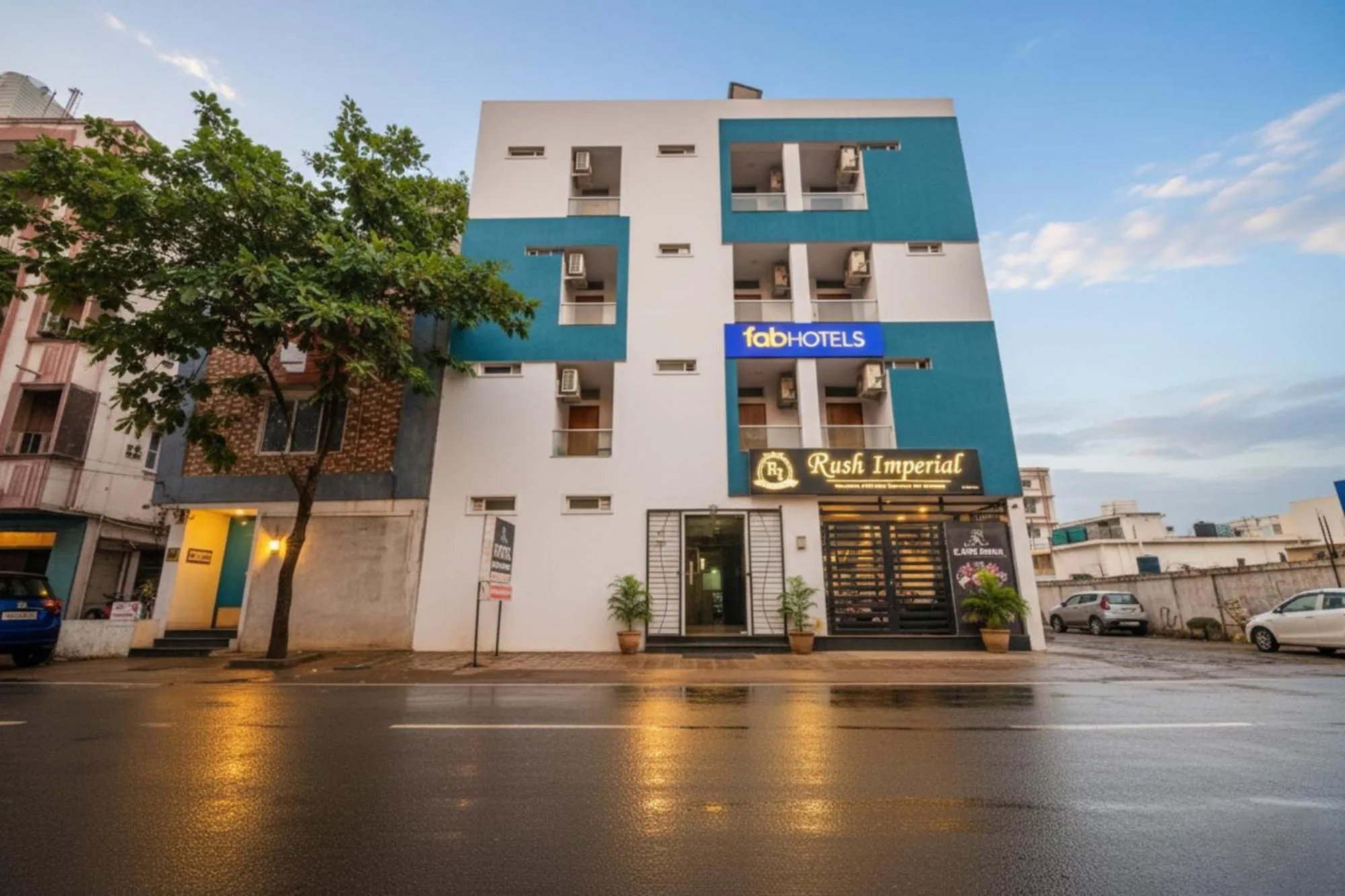 Property building in Via Rush Imperial