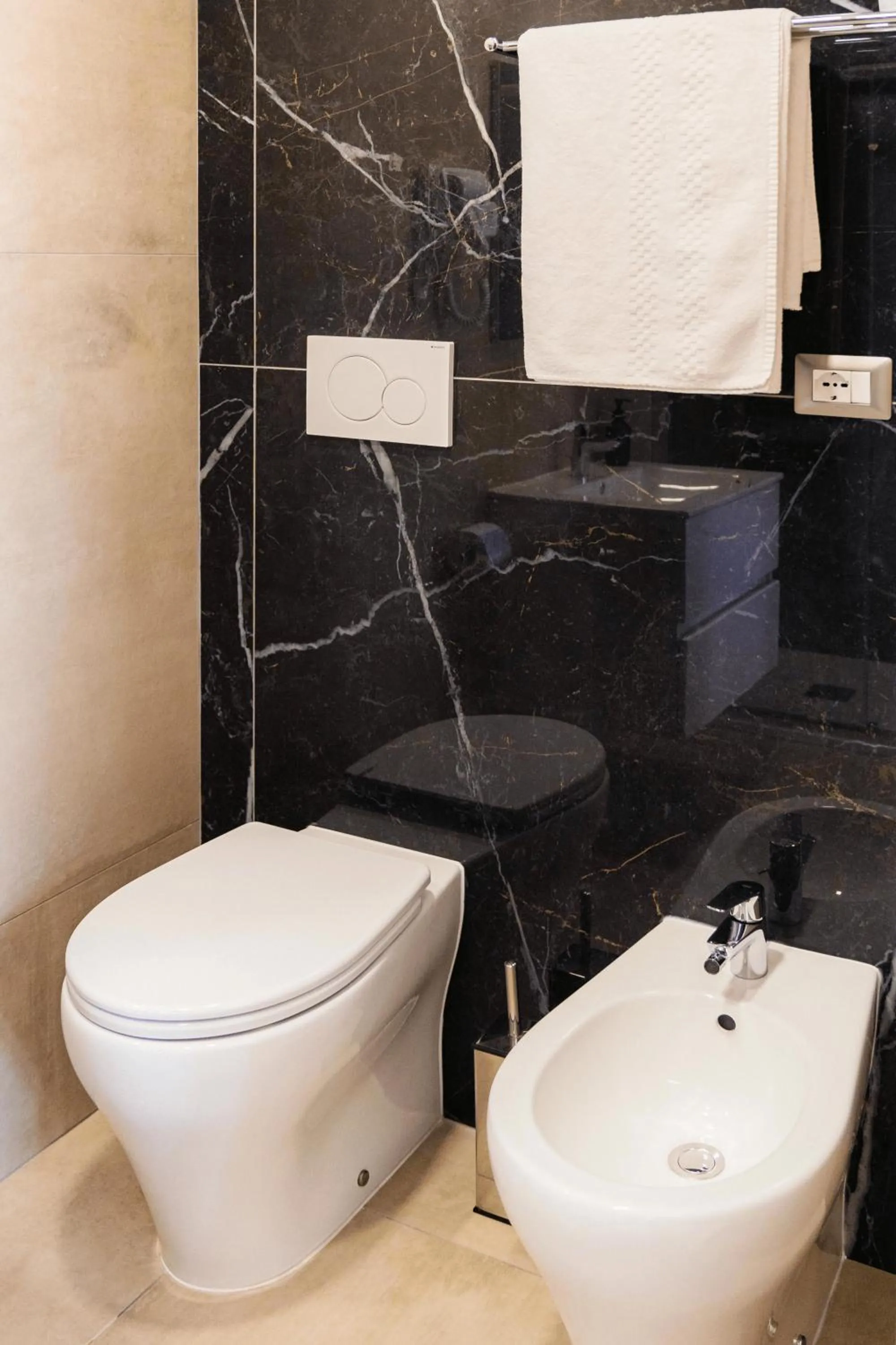 Toilet in Art Boutique Rooms