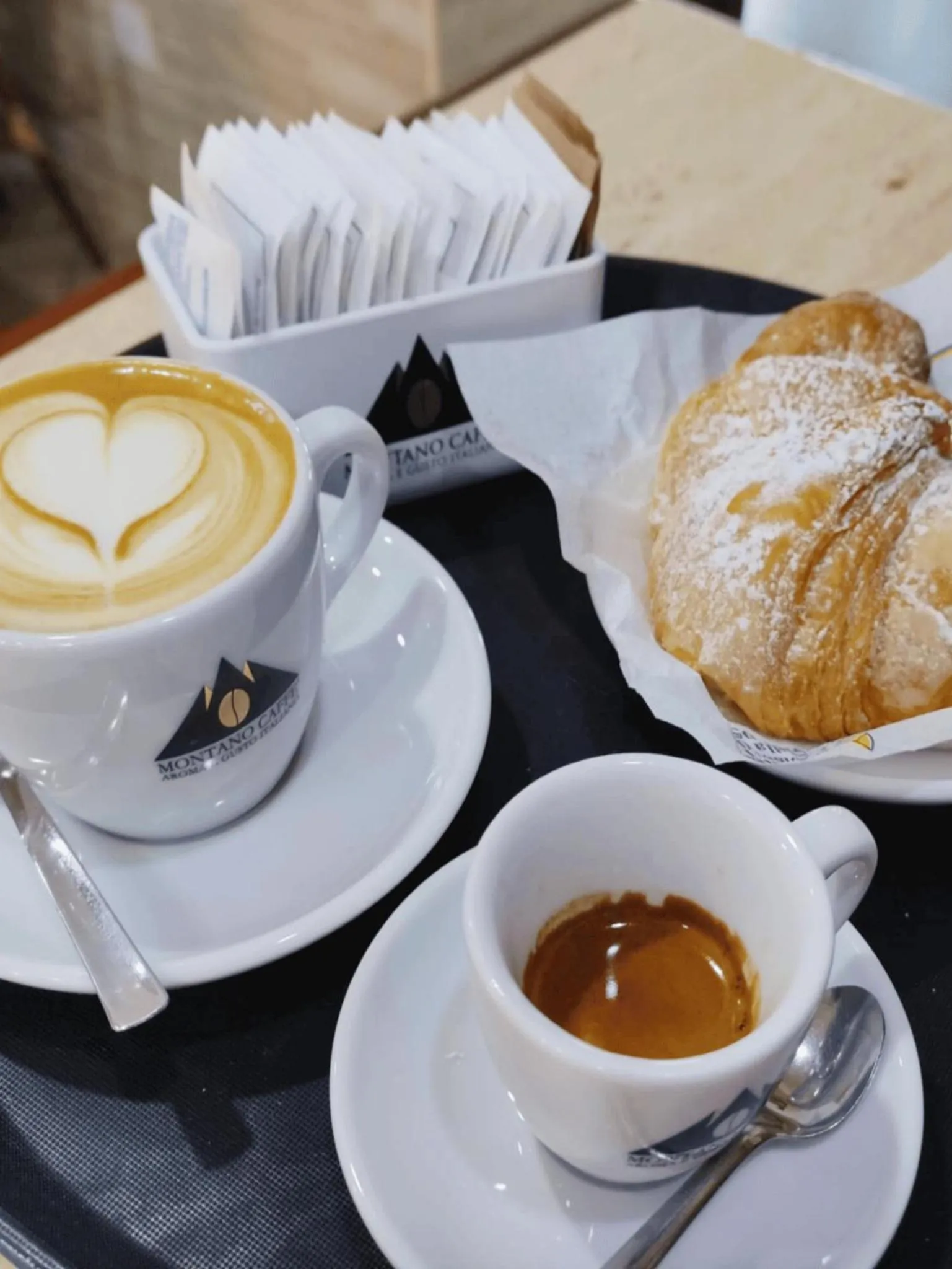 Italian breakfast in Art Boutique Rooms