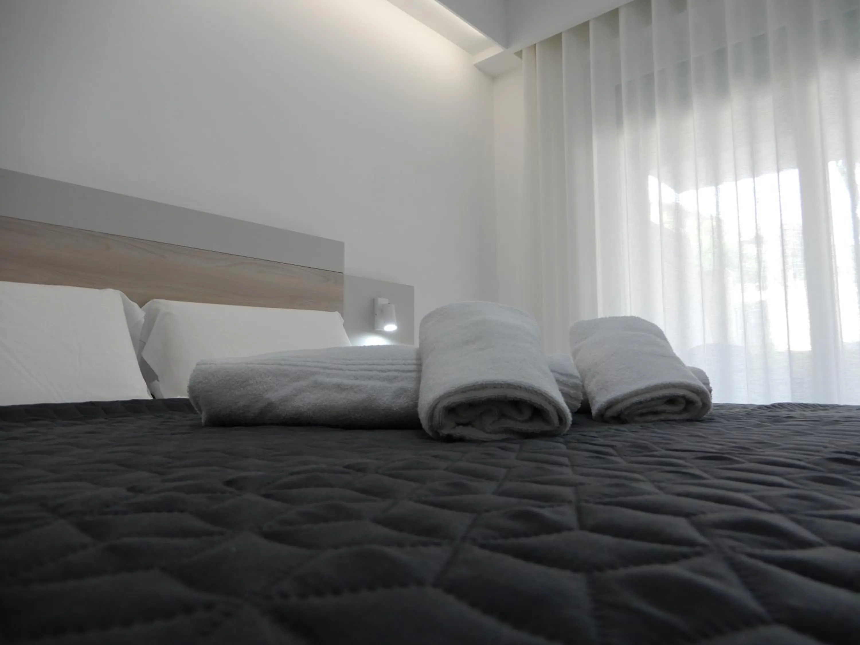 Bed in Middle Town Palace