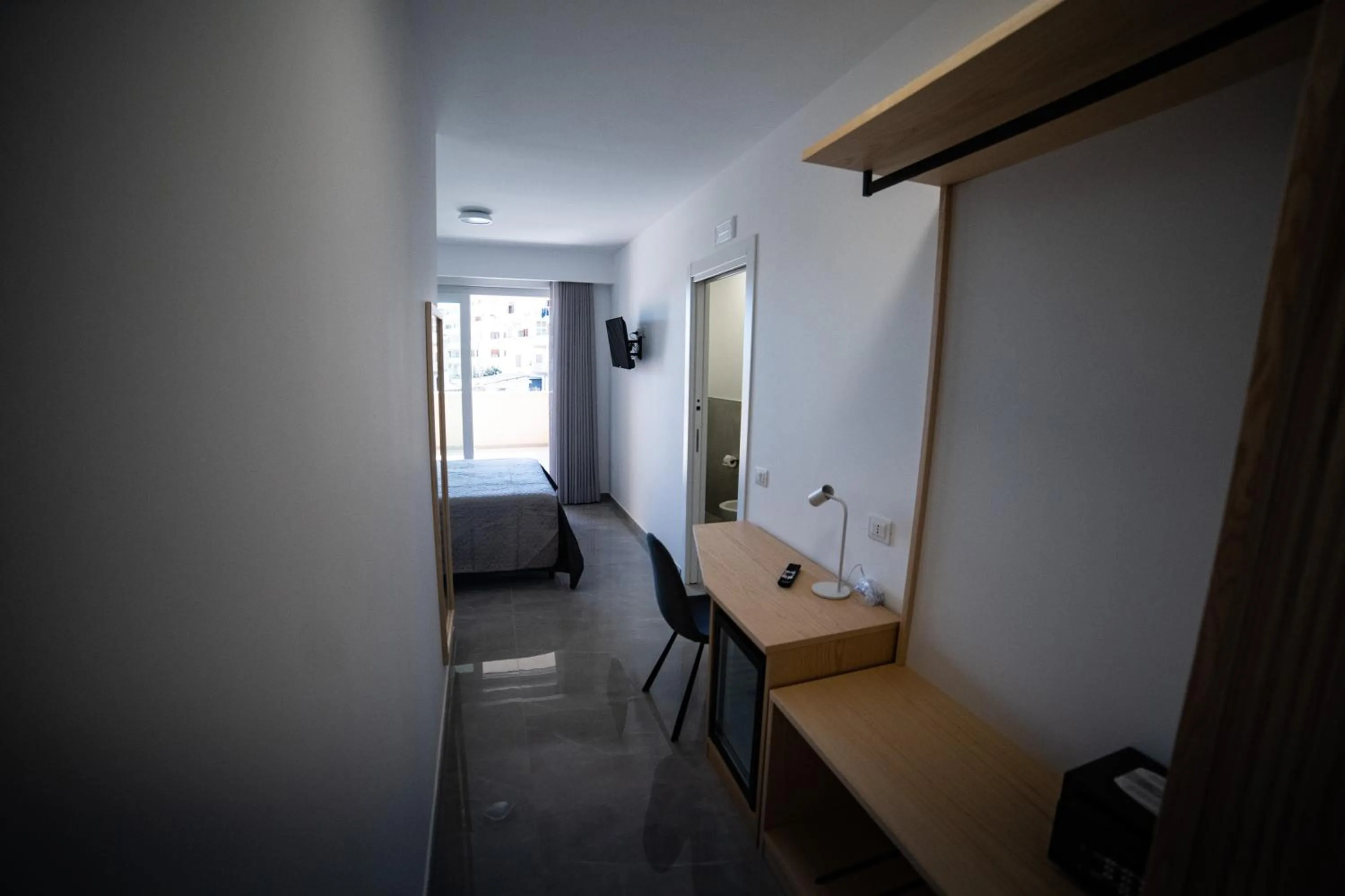 Bedroom, Bed in Middle Town Palace