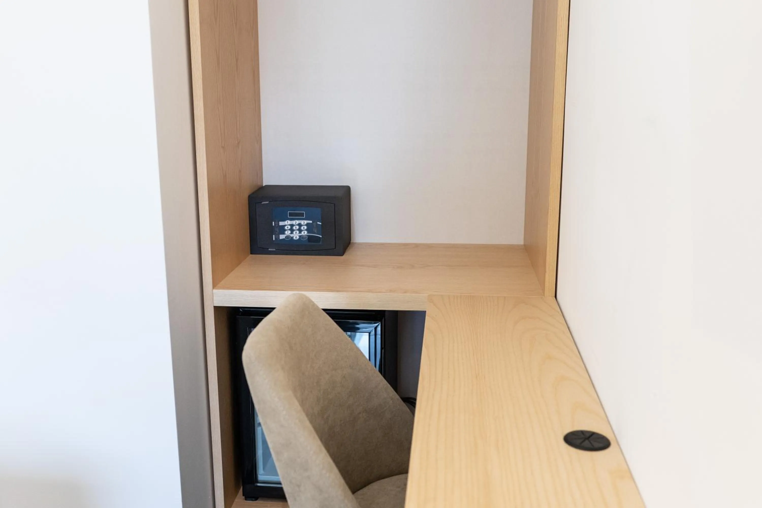 safe in Middle Town Palace