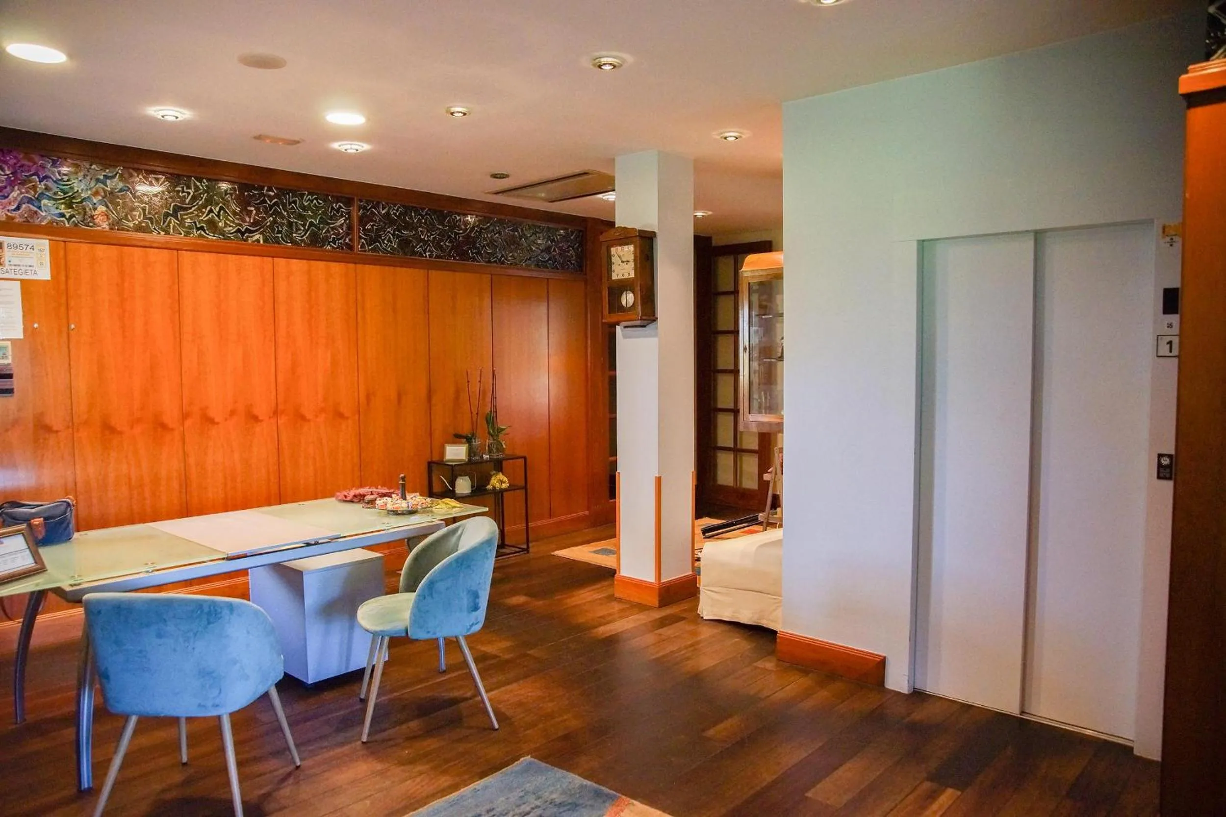 Lobby or reception in Usategieta