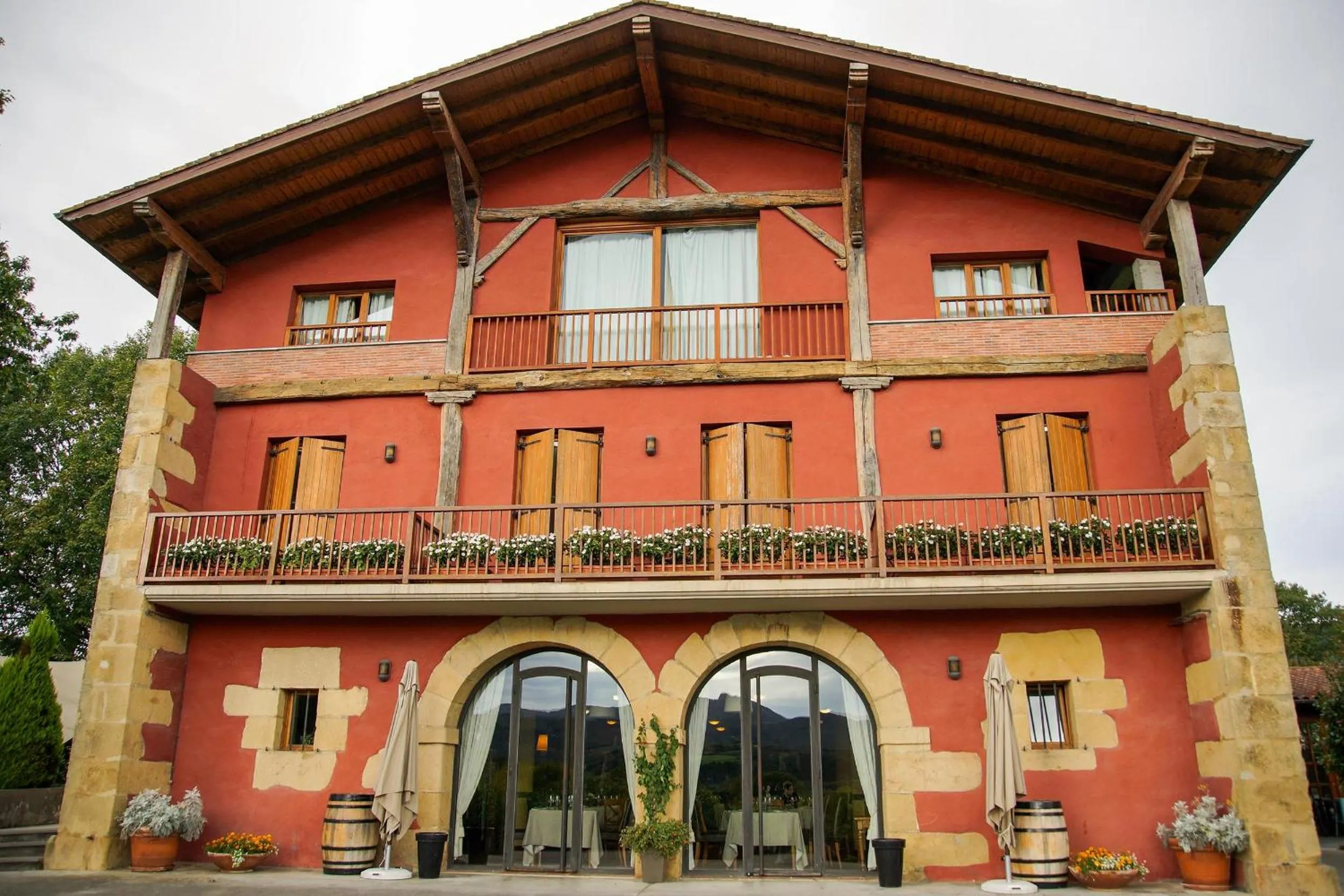 Property building in Usategieta