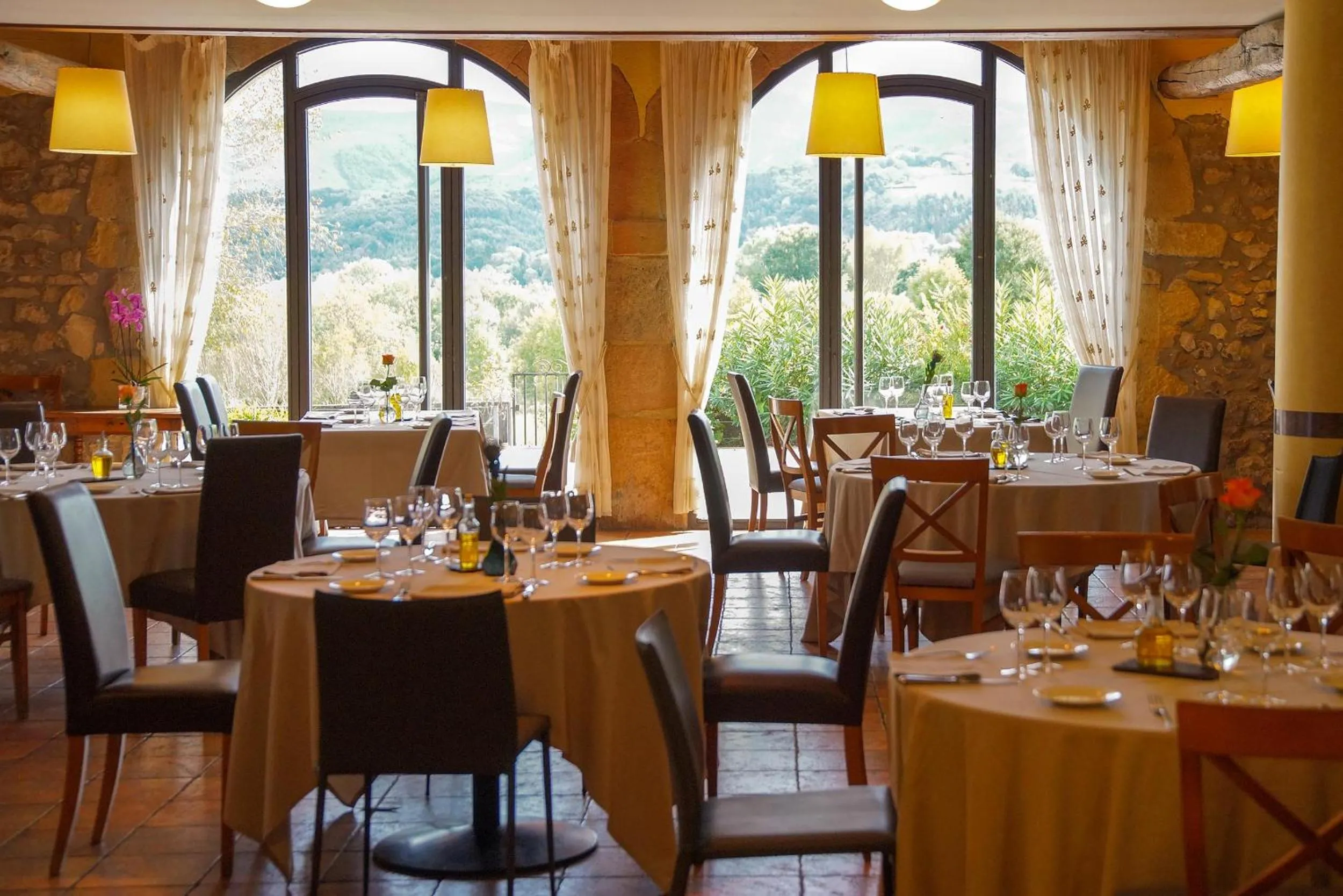 Restaurant/places to eat in Usategieta