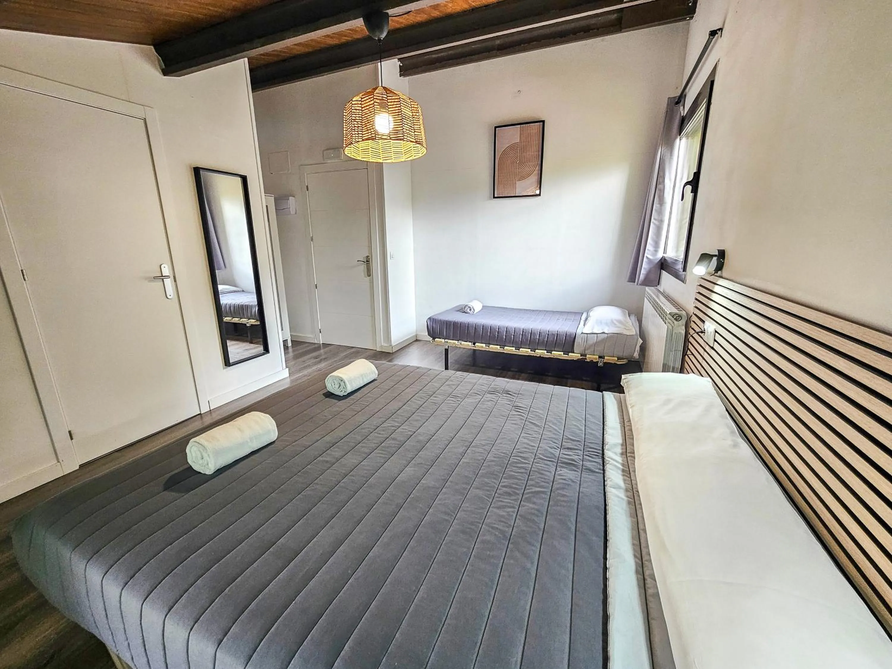 Bed in SOLOPUENT Hotel Rural