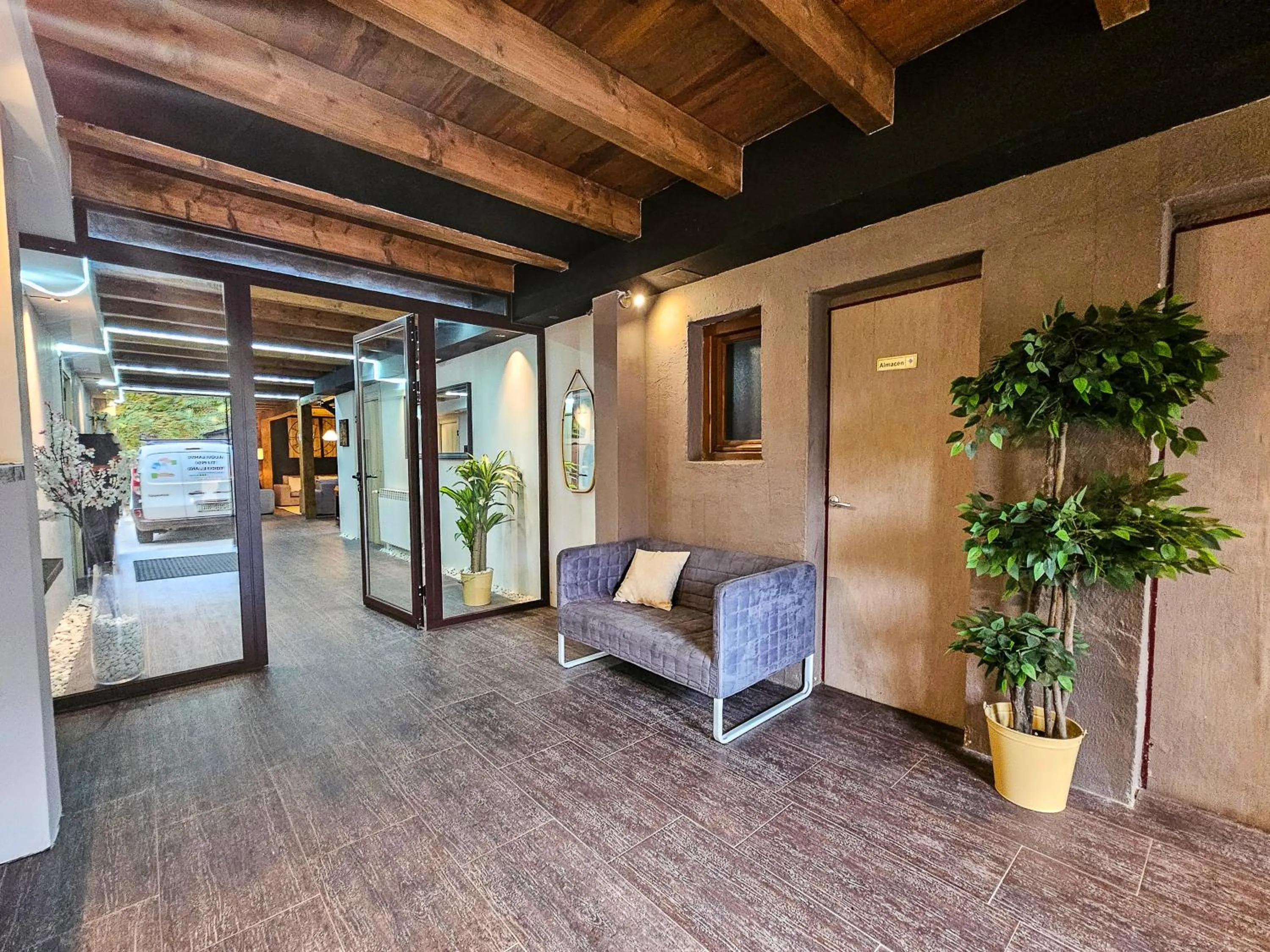 Lobby or reception in SOLOPUENT Hotel Rural