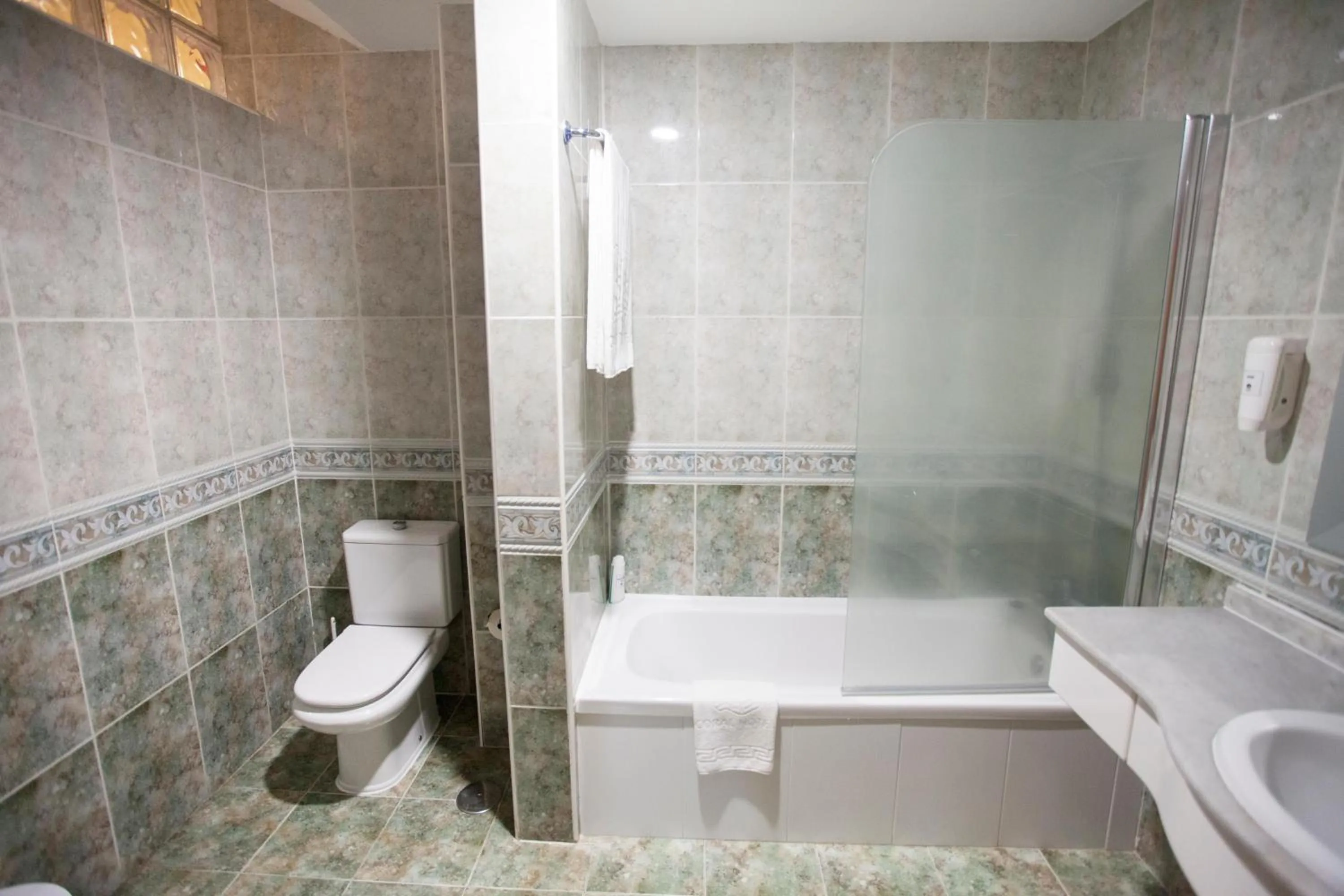 Bathroom in Coral Compostela Beach Golf