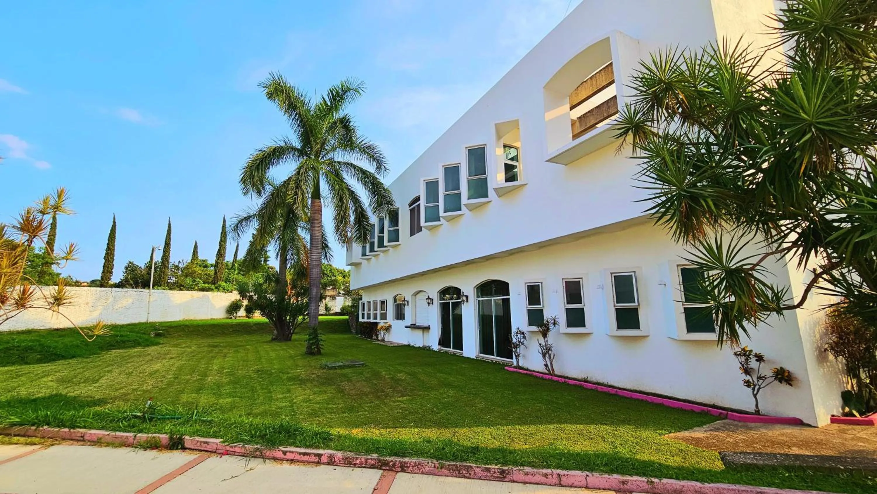 Garden view in Hotel Hacienda del Rio Oaxtepec