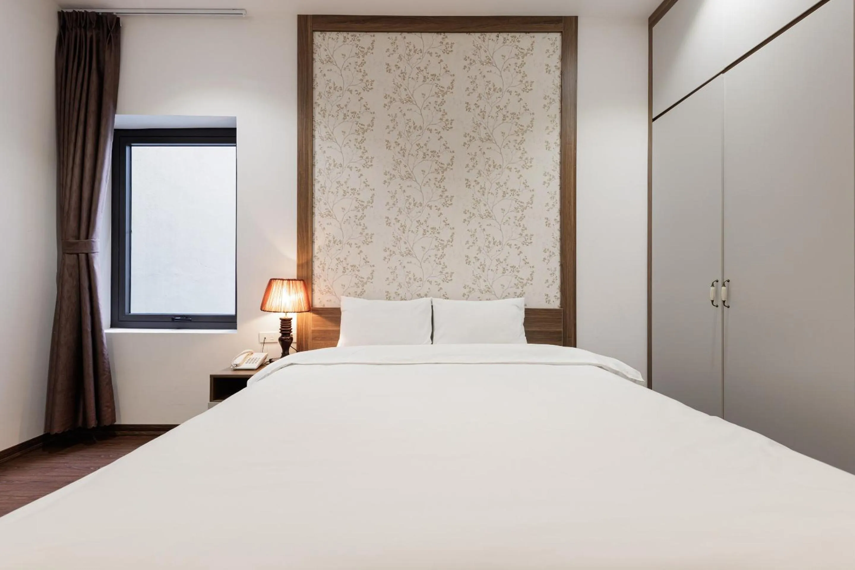 Bedroom, Bed in Collection O Le Grand Hanoi hotel – The Central Park