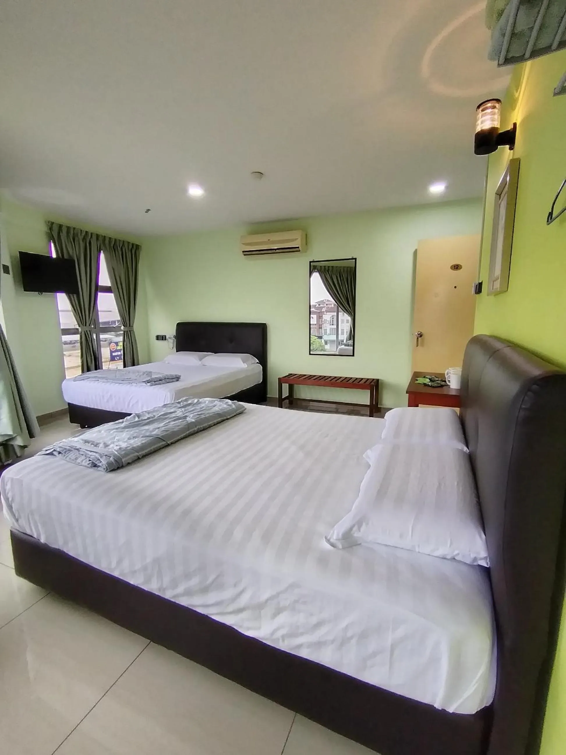 Bed in Hotel O Seremban Near SnowLim Wonderland Formerly M&N Hotel