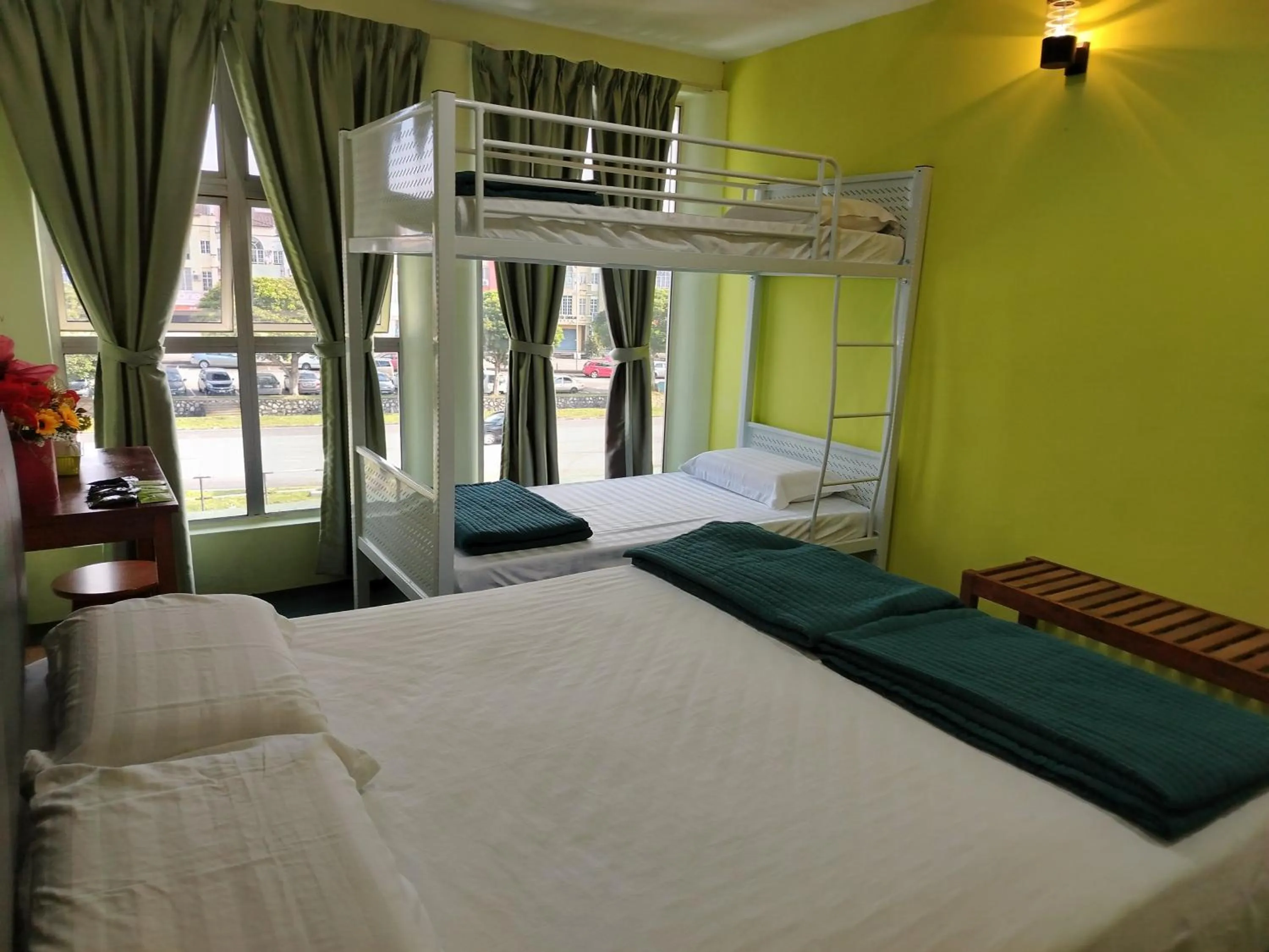 Photo of the whole room, Bed in Hotel O Seremban Near SnowLim Wonderland Formerly M&N Hotel