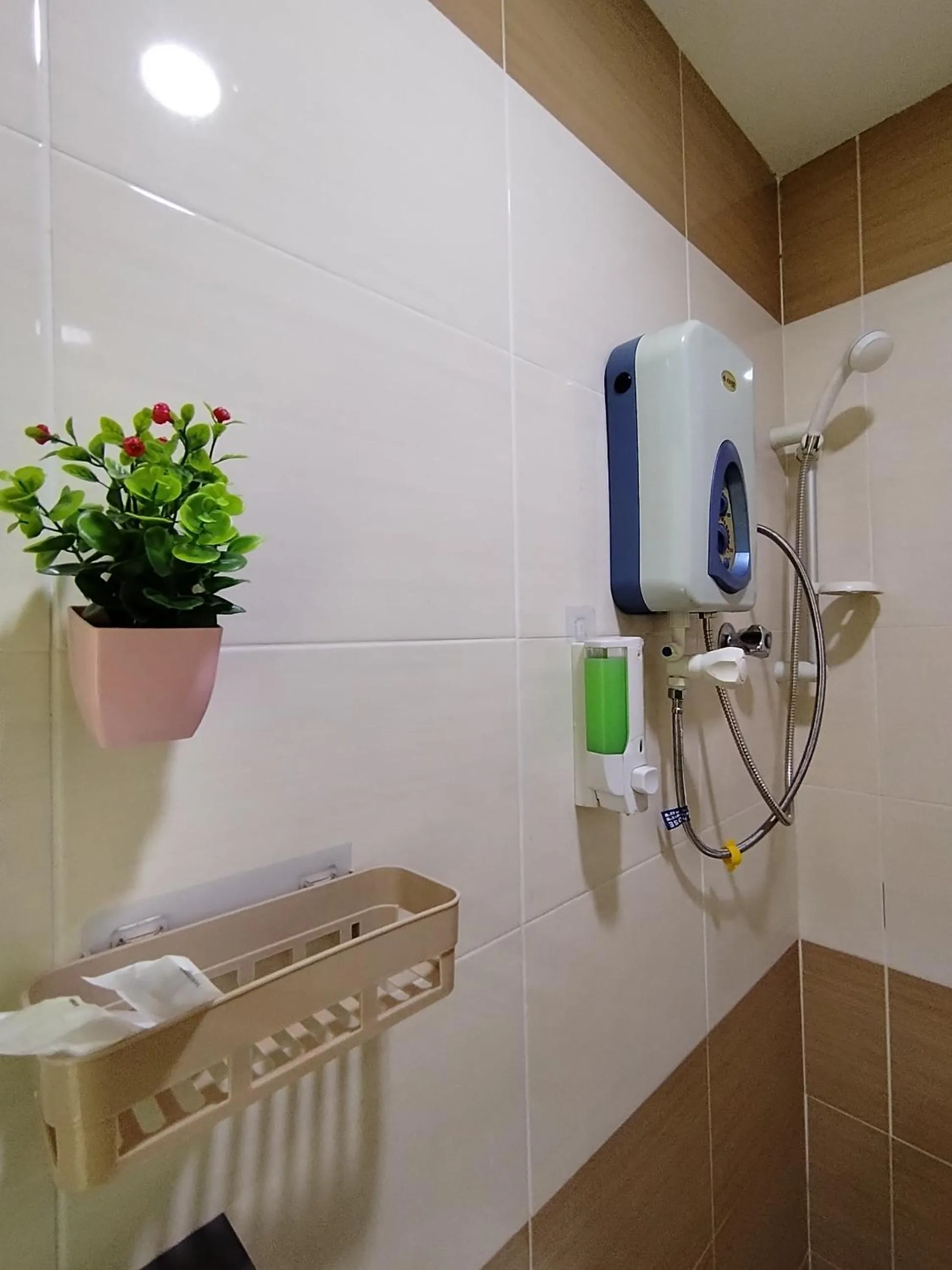 Bathroom in Hotel O Seremban Near SnowLim Wonderland Formerly M&N Hotel