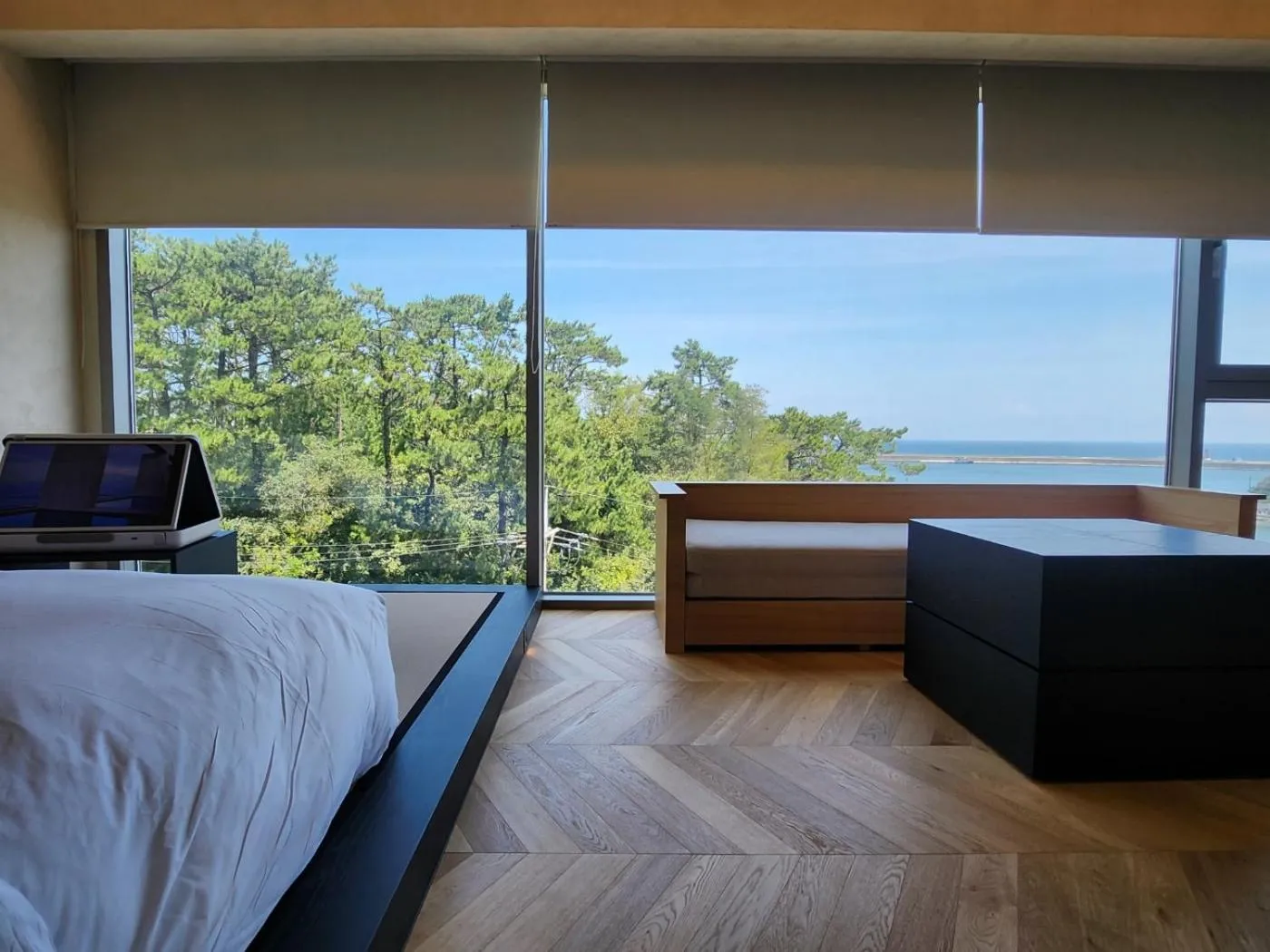 Bedroom, Bed in Ije Busan