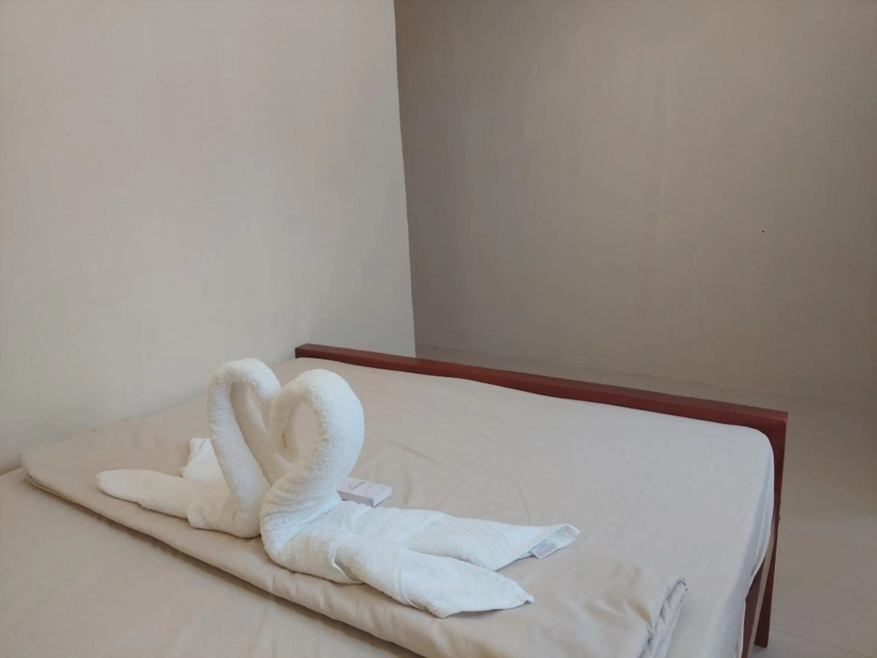 Photo of the whole room, Bed in Simala Retreat Resort Cebu