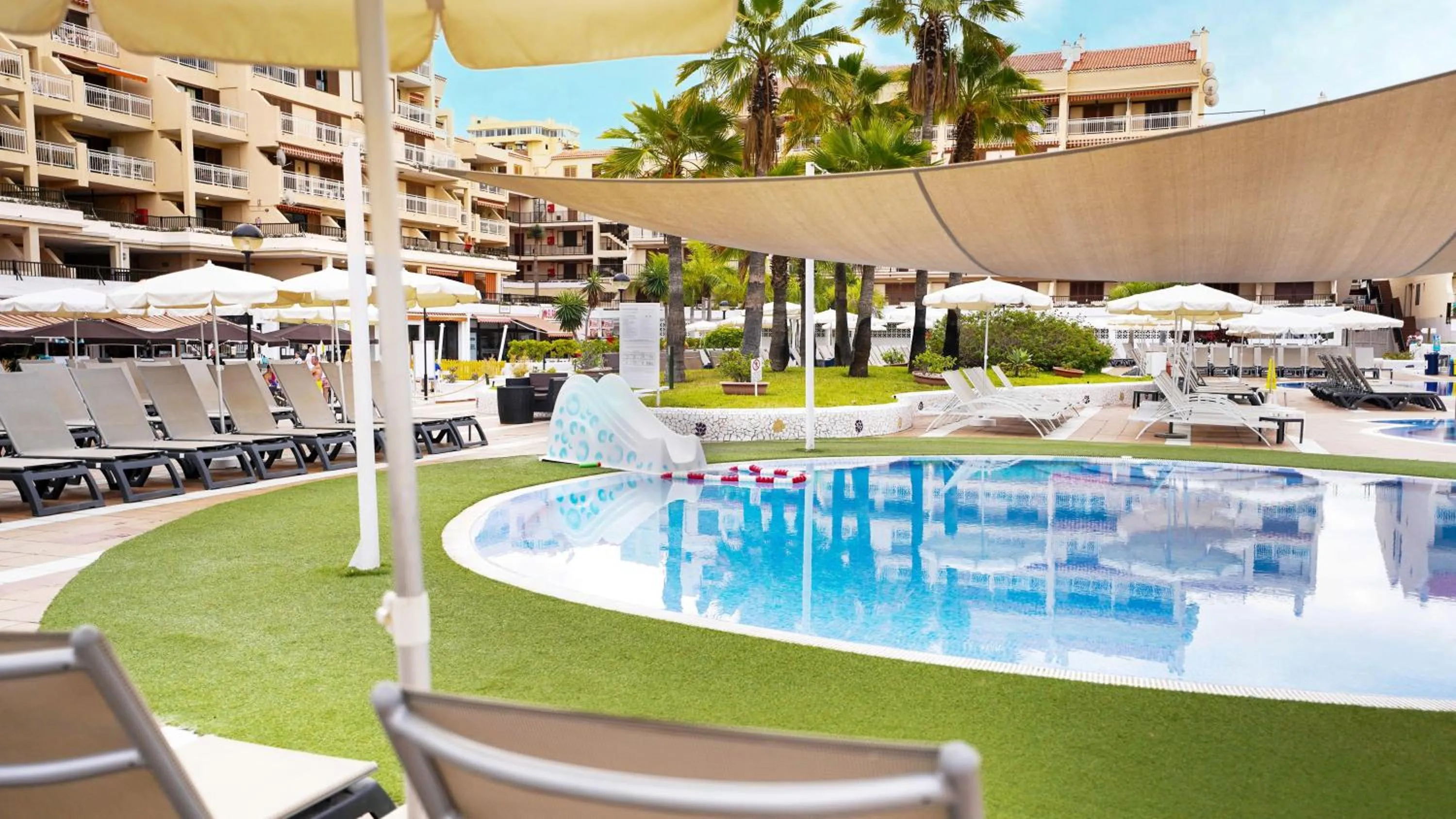 Swimming pool in Coral Compostela Beach