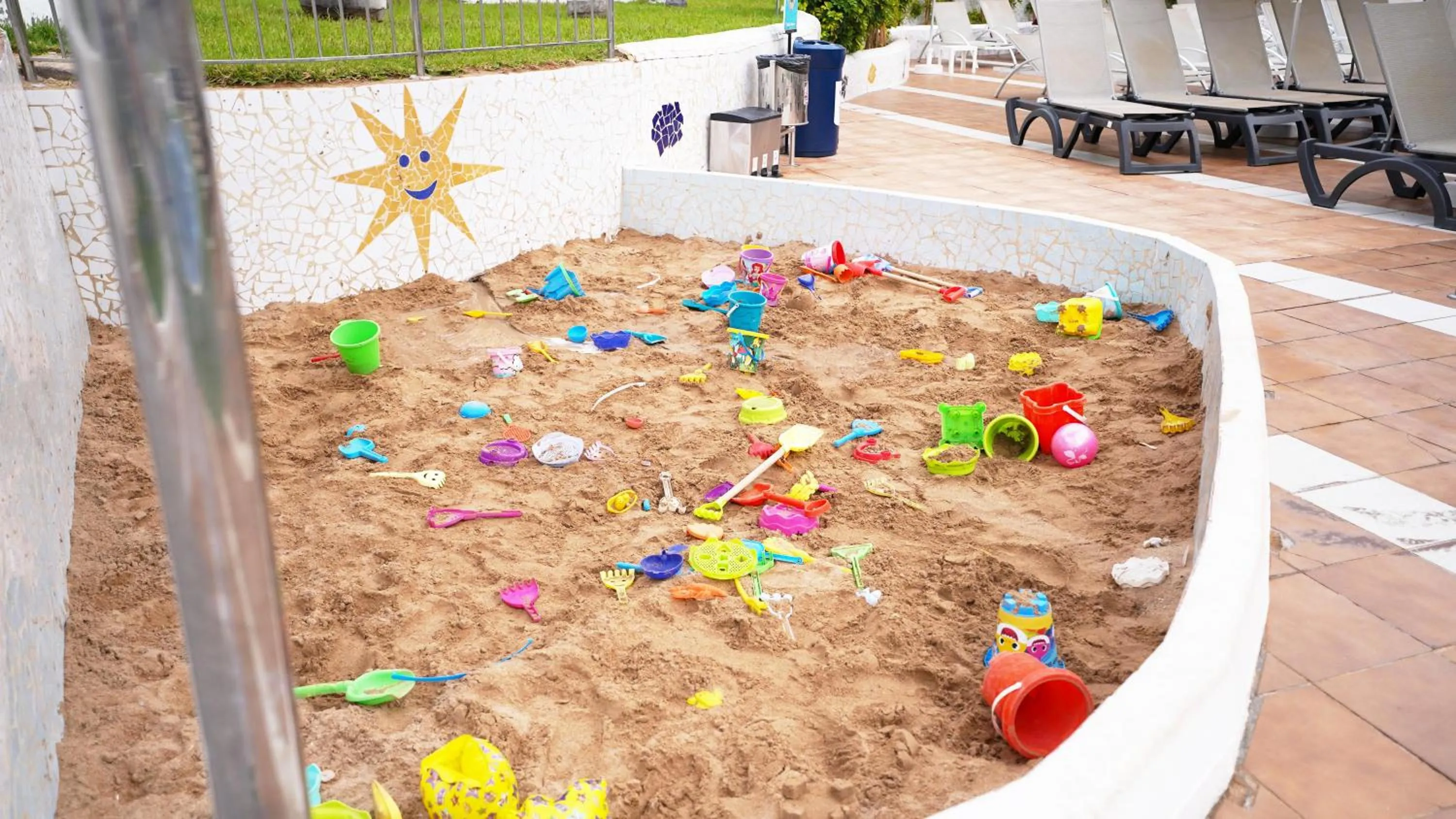 children in Coral Compostela Beach