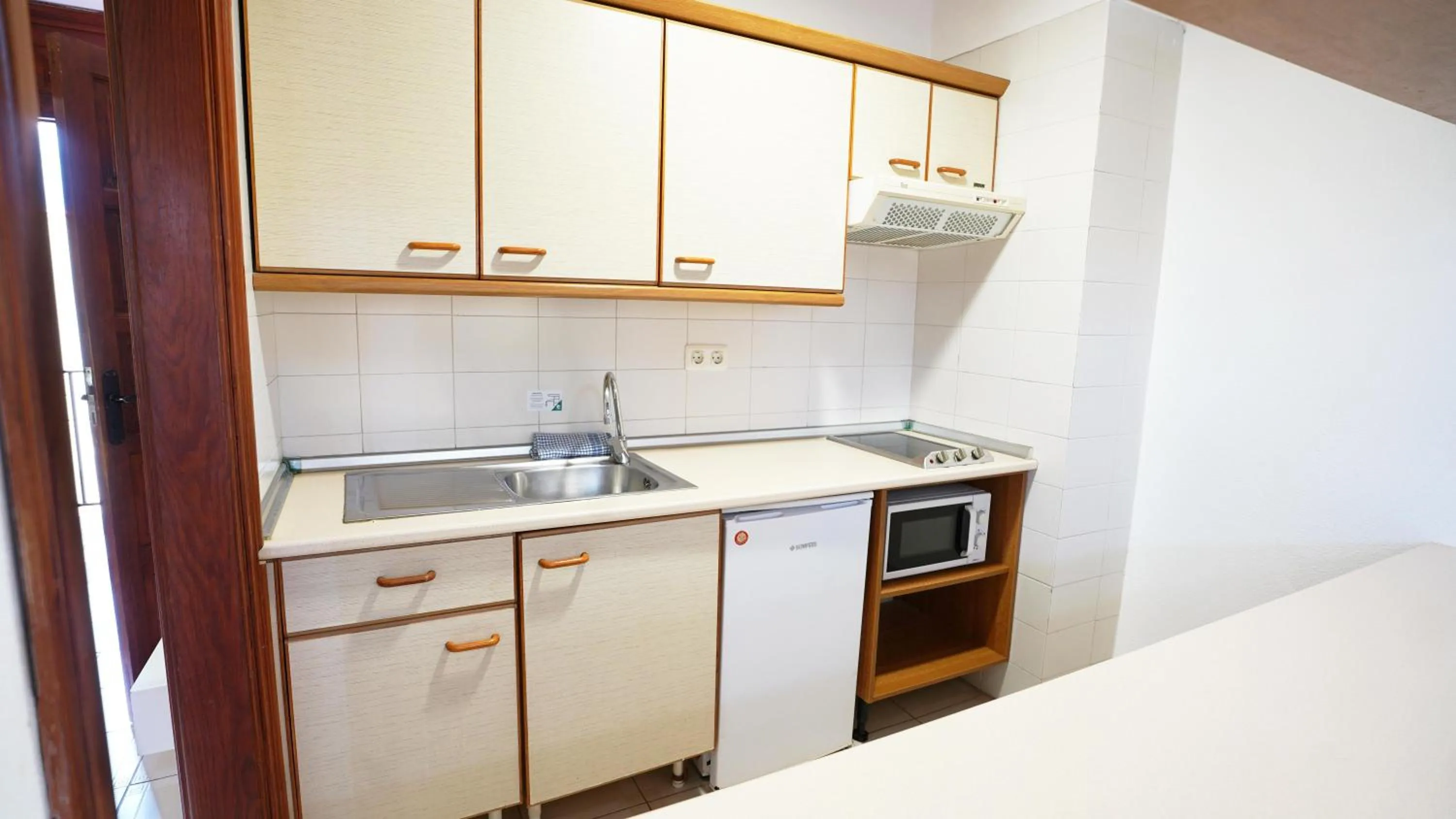 Kitchen or kitchenette in Coral Compostela Beach