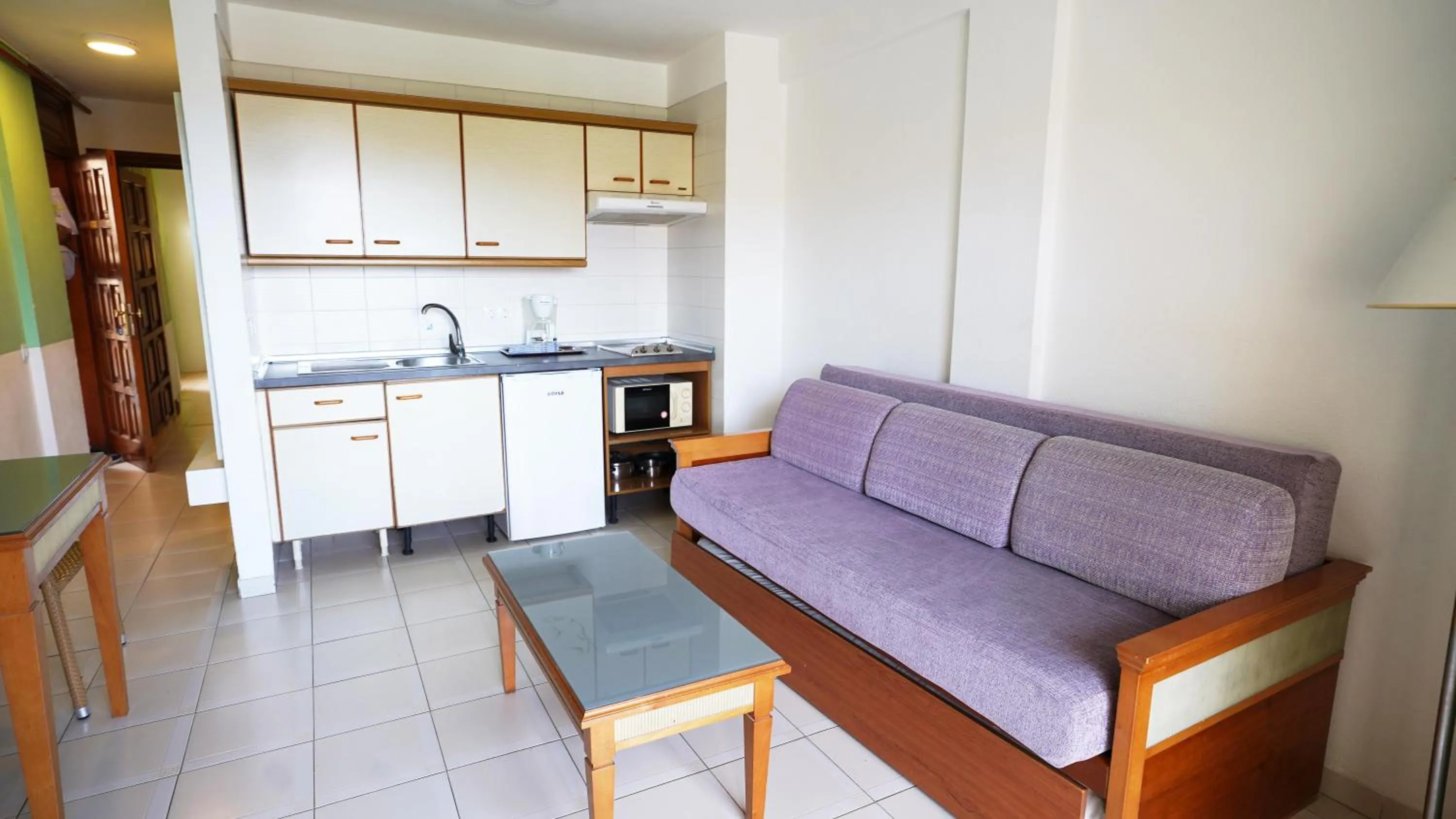 Photo of the whole room in Coral Compostela Beach