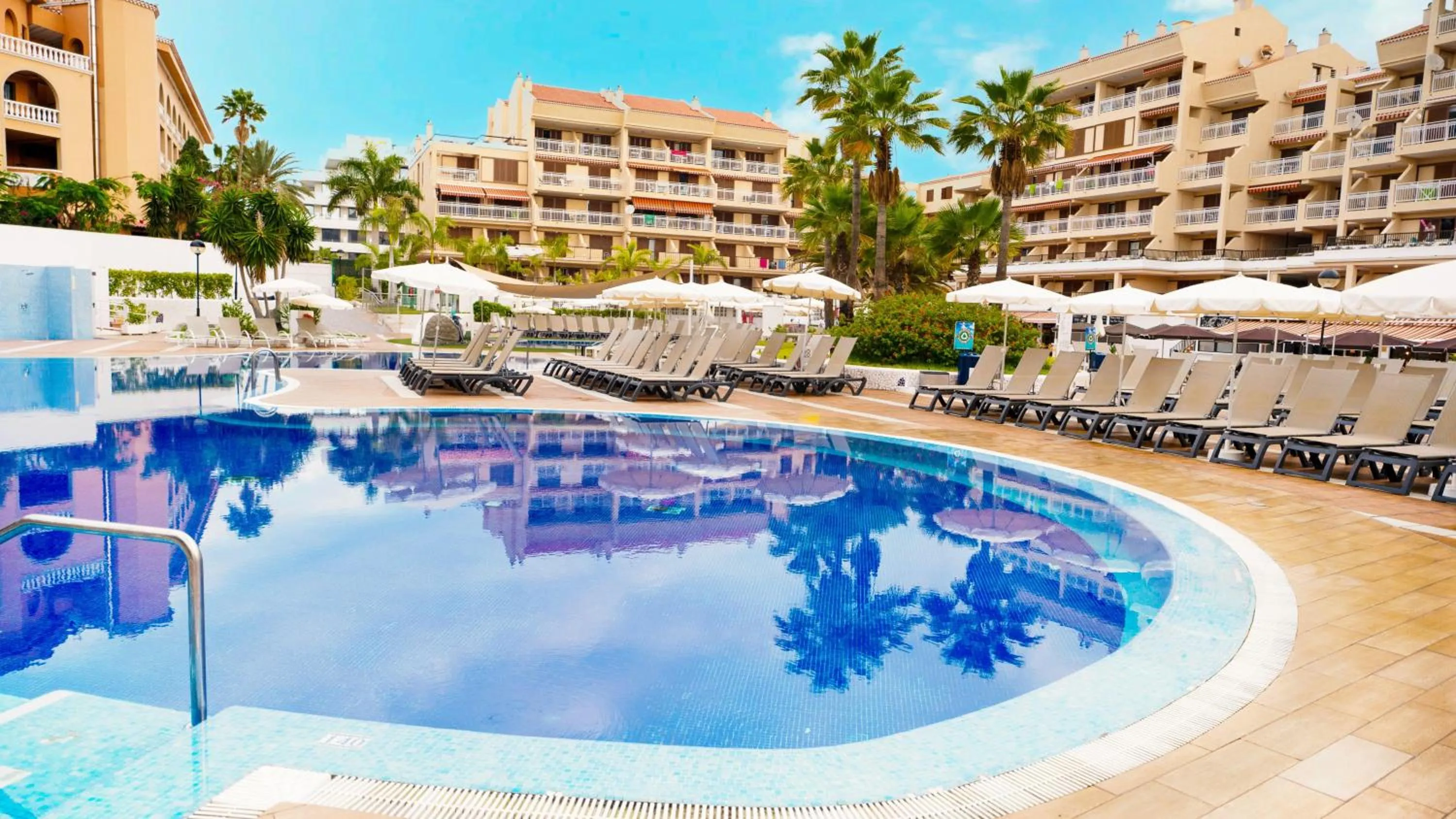 Swimming pool in Coral Compostela Beach