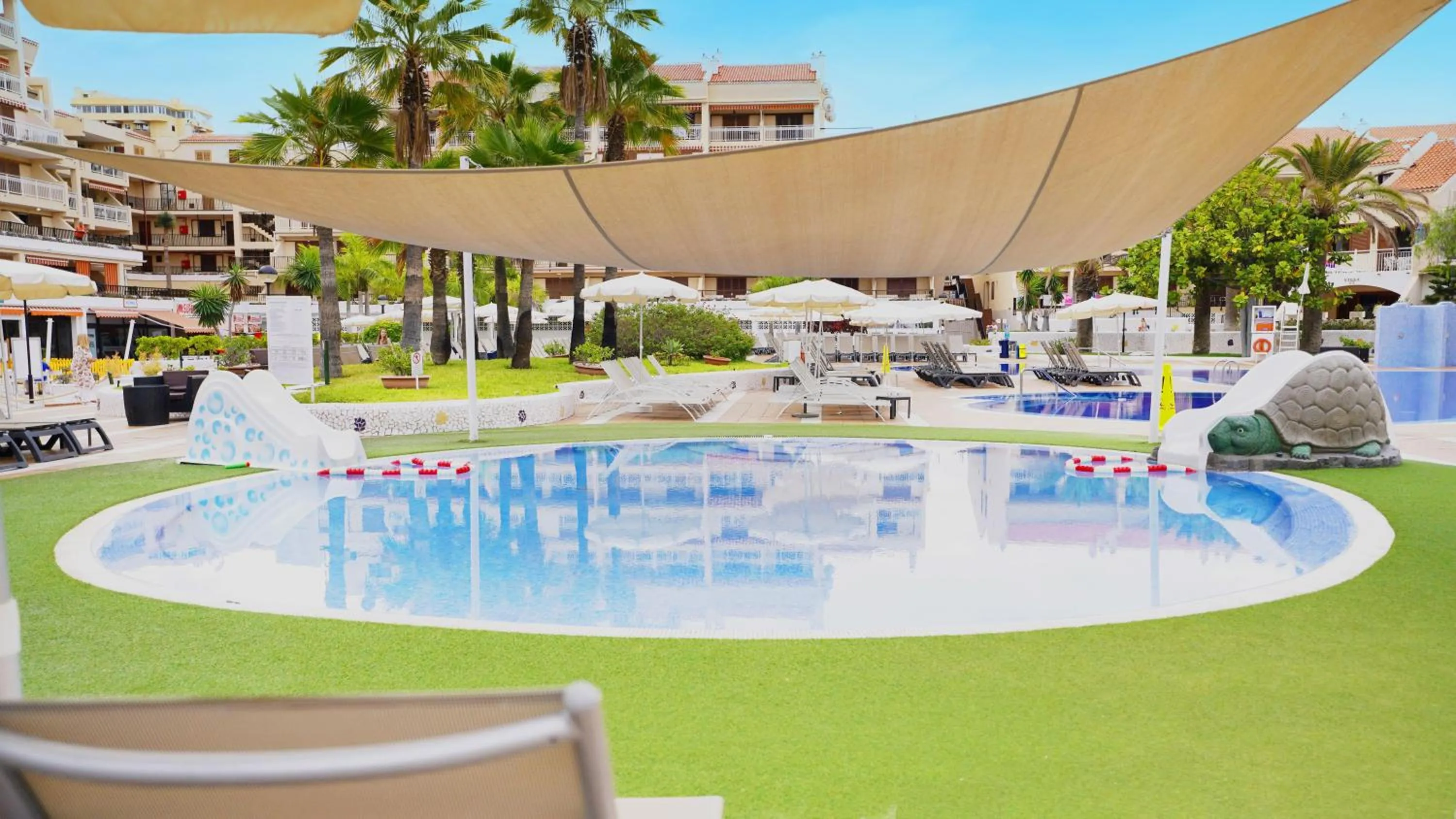 Swimming pool in Coral Compostela Beach