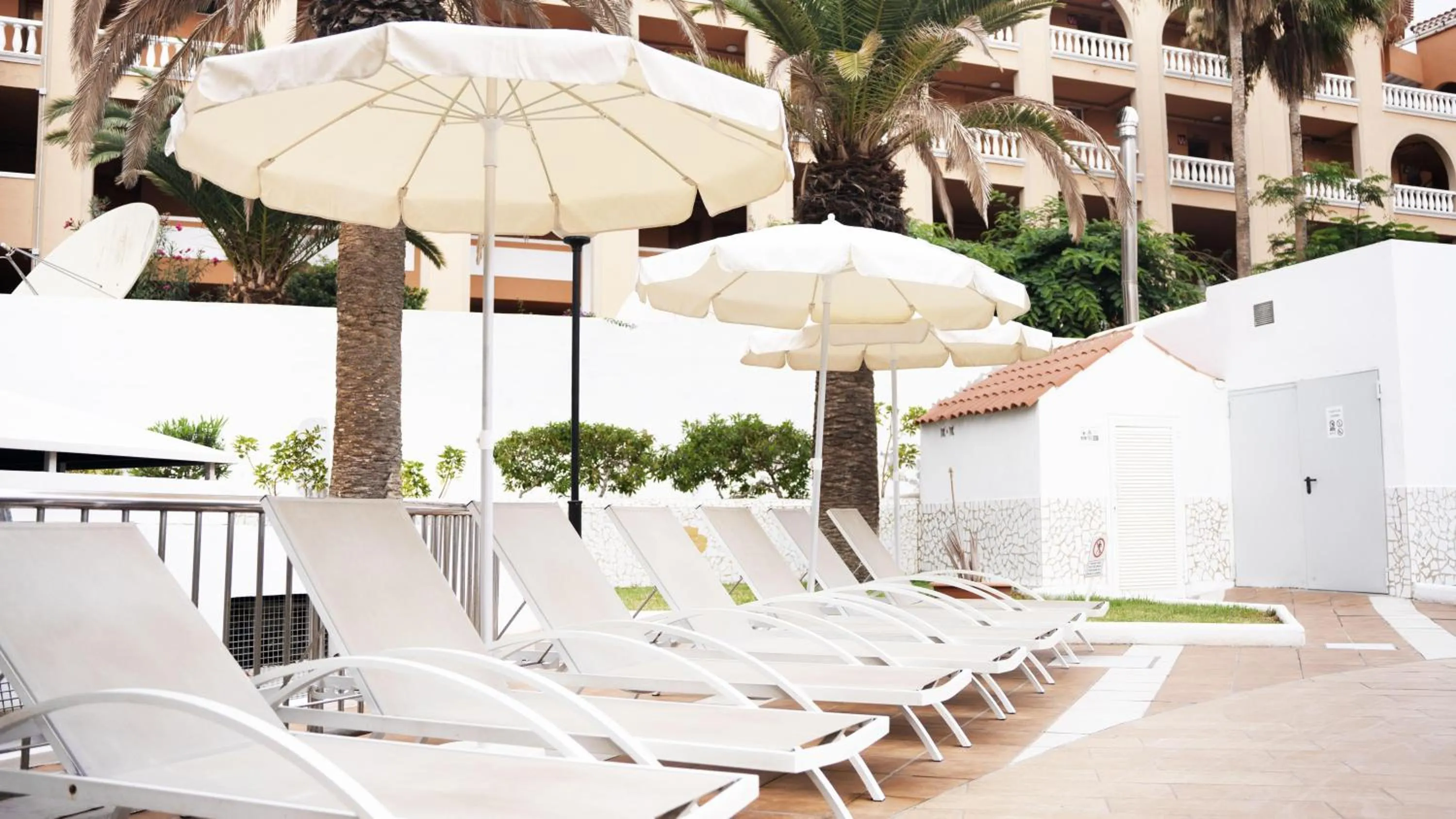 Swimming pool in Coral Compostela Beach