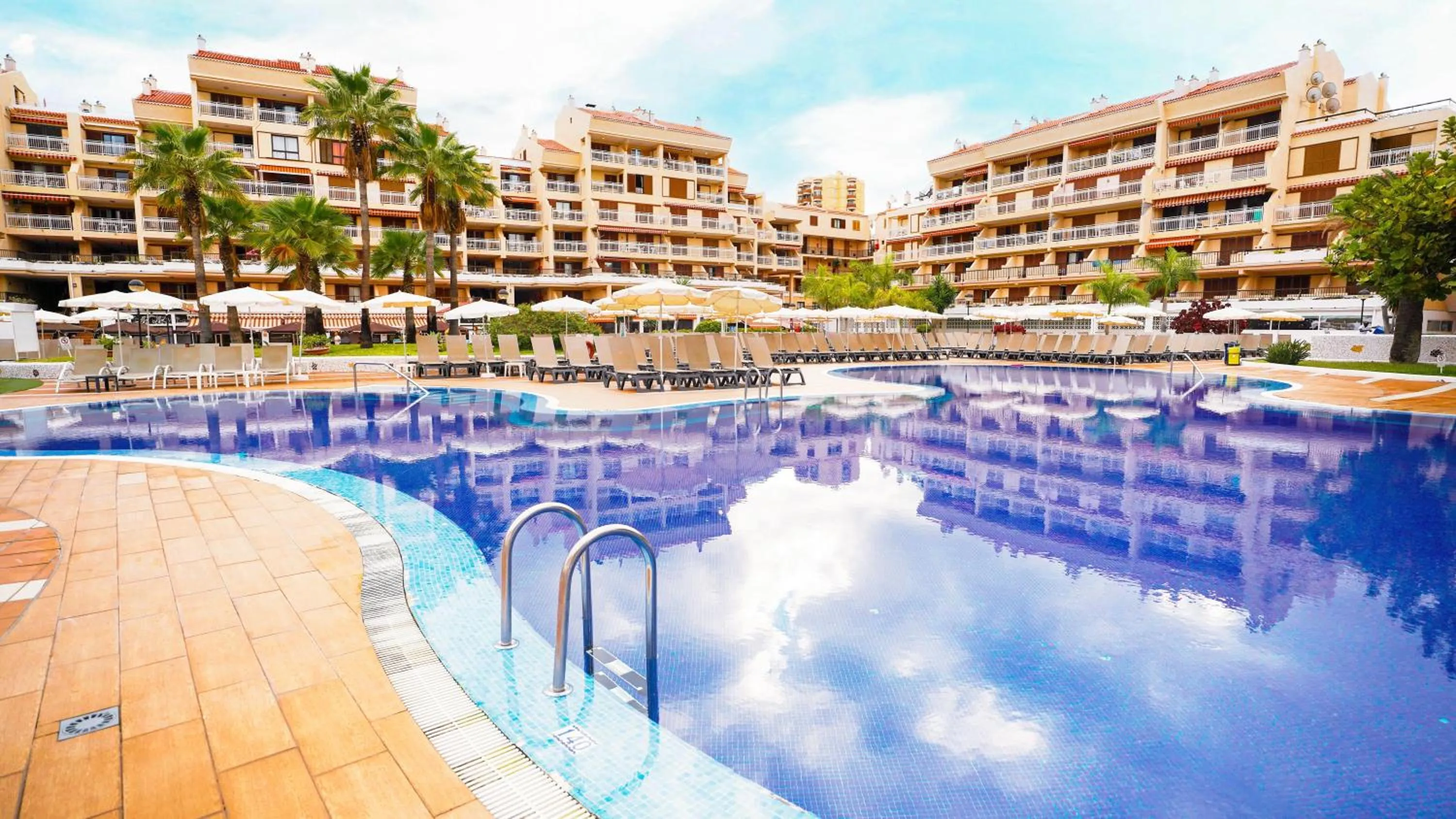 Swimming pool in Coral Compostela Beach
