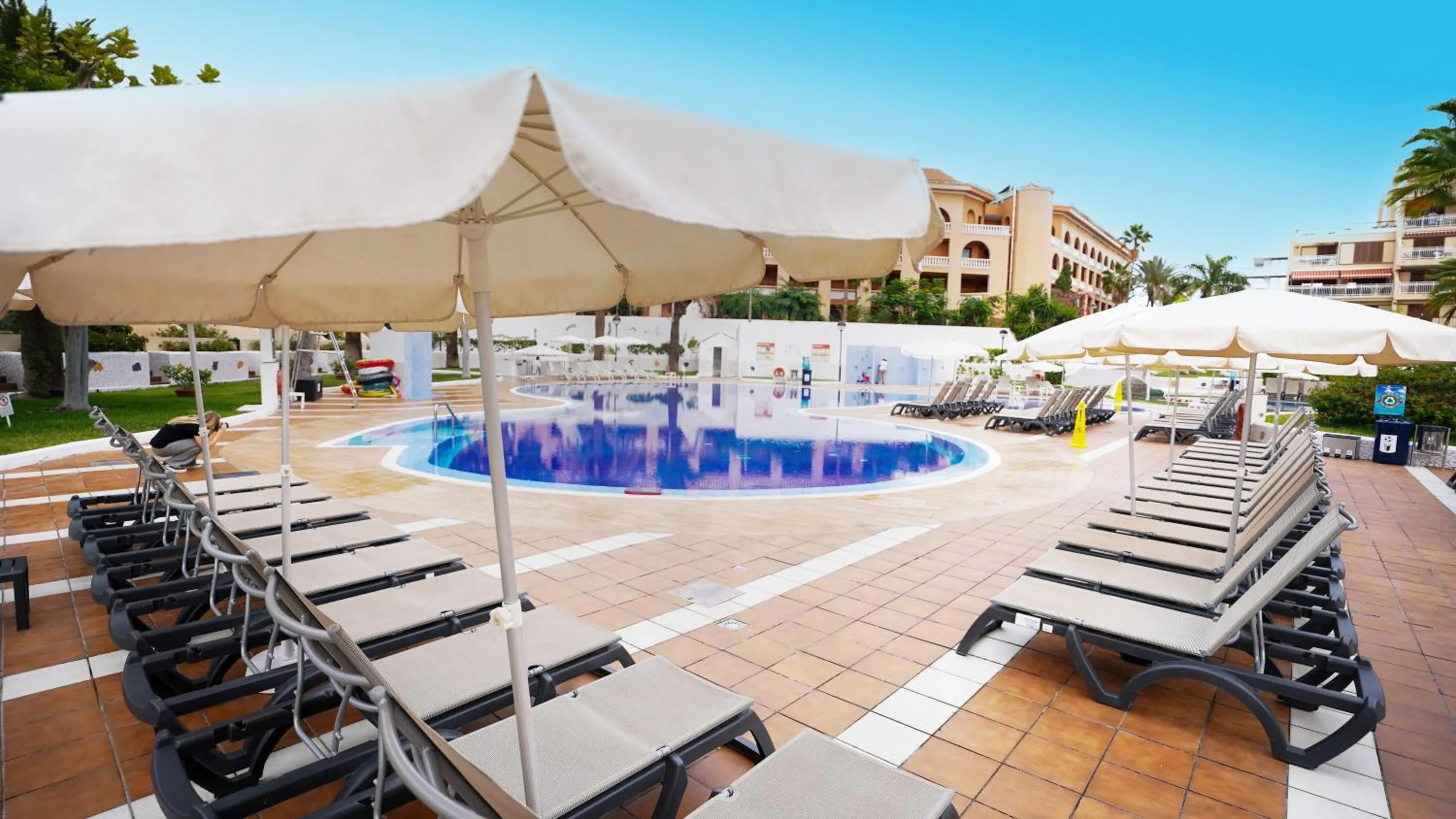 Swimming pool in Coral Compostela Beach