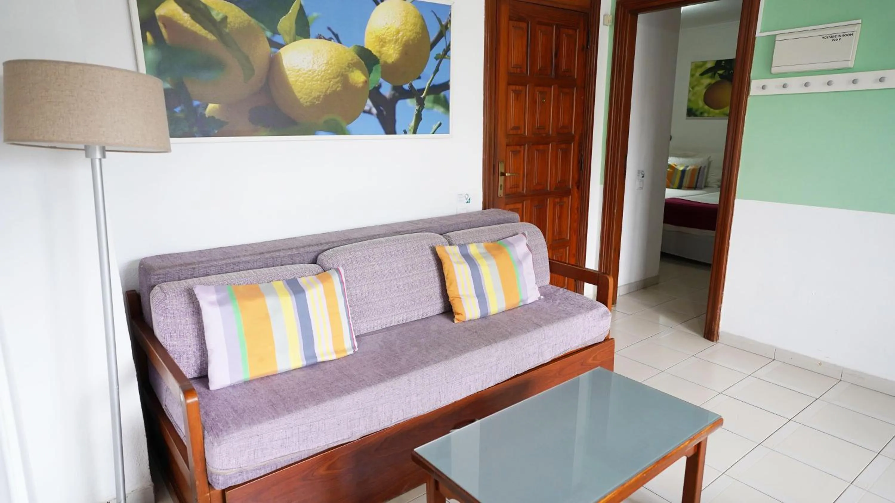 Photo of the whole room, Bed in Coral Compostela Beach