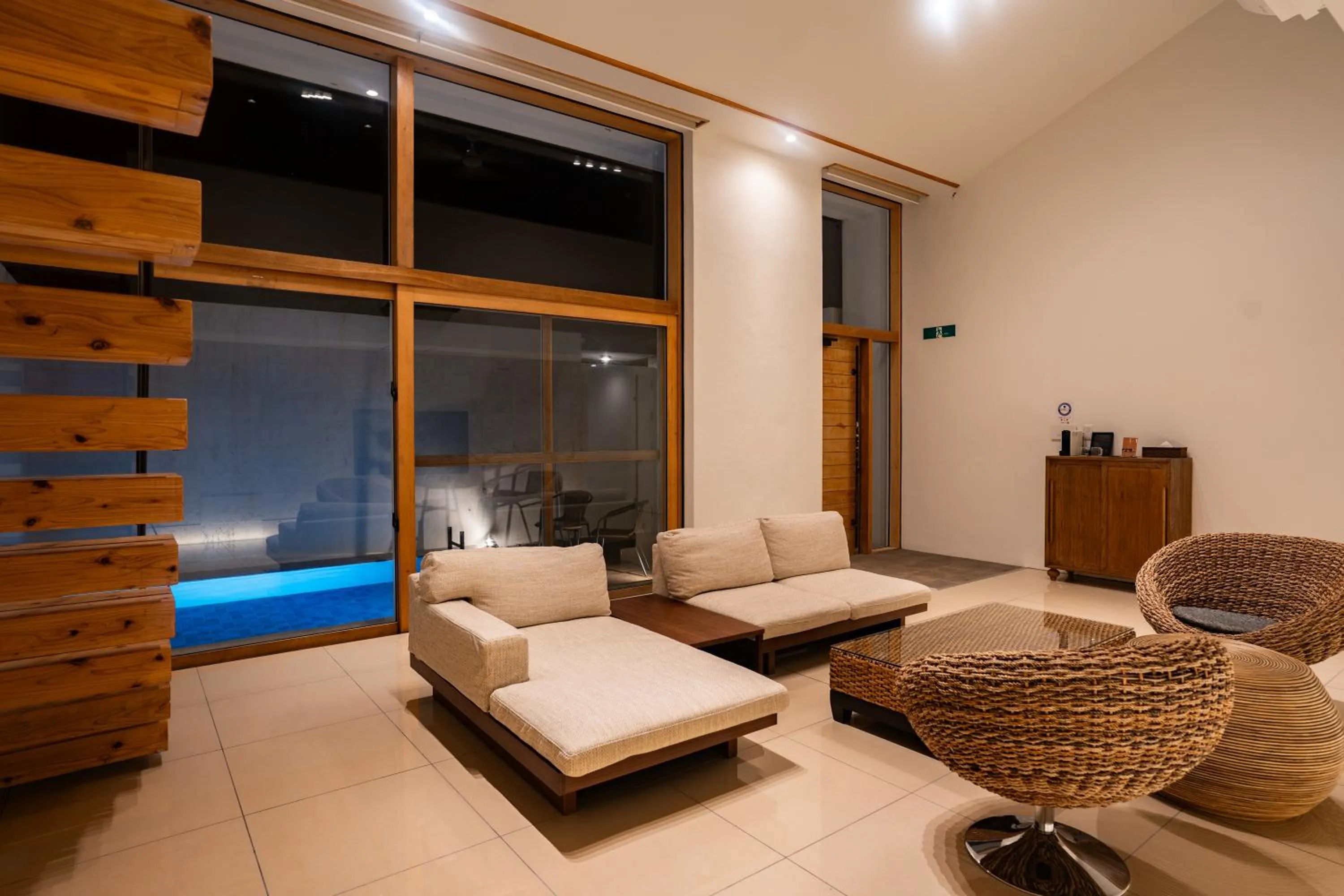 Living room in Secret Villas by Relapool